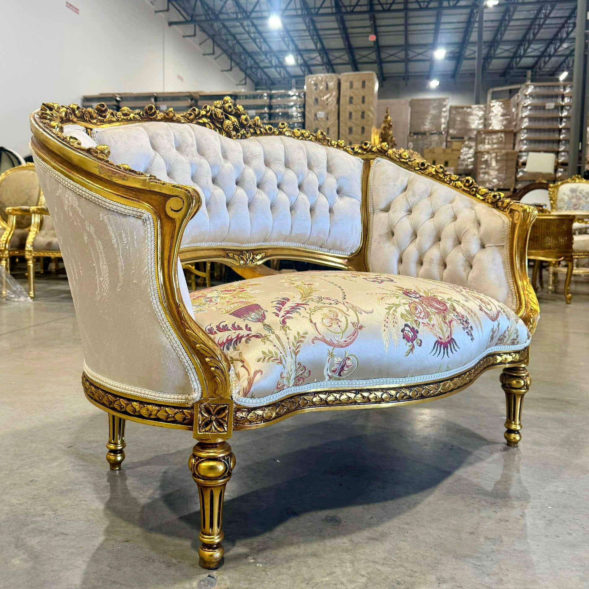 French Style Beige White Damask Fabric Sofa/Settee Interior Design