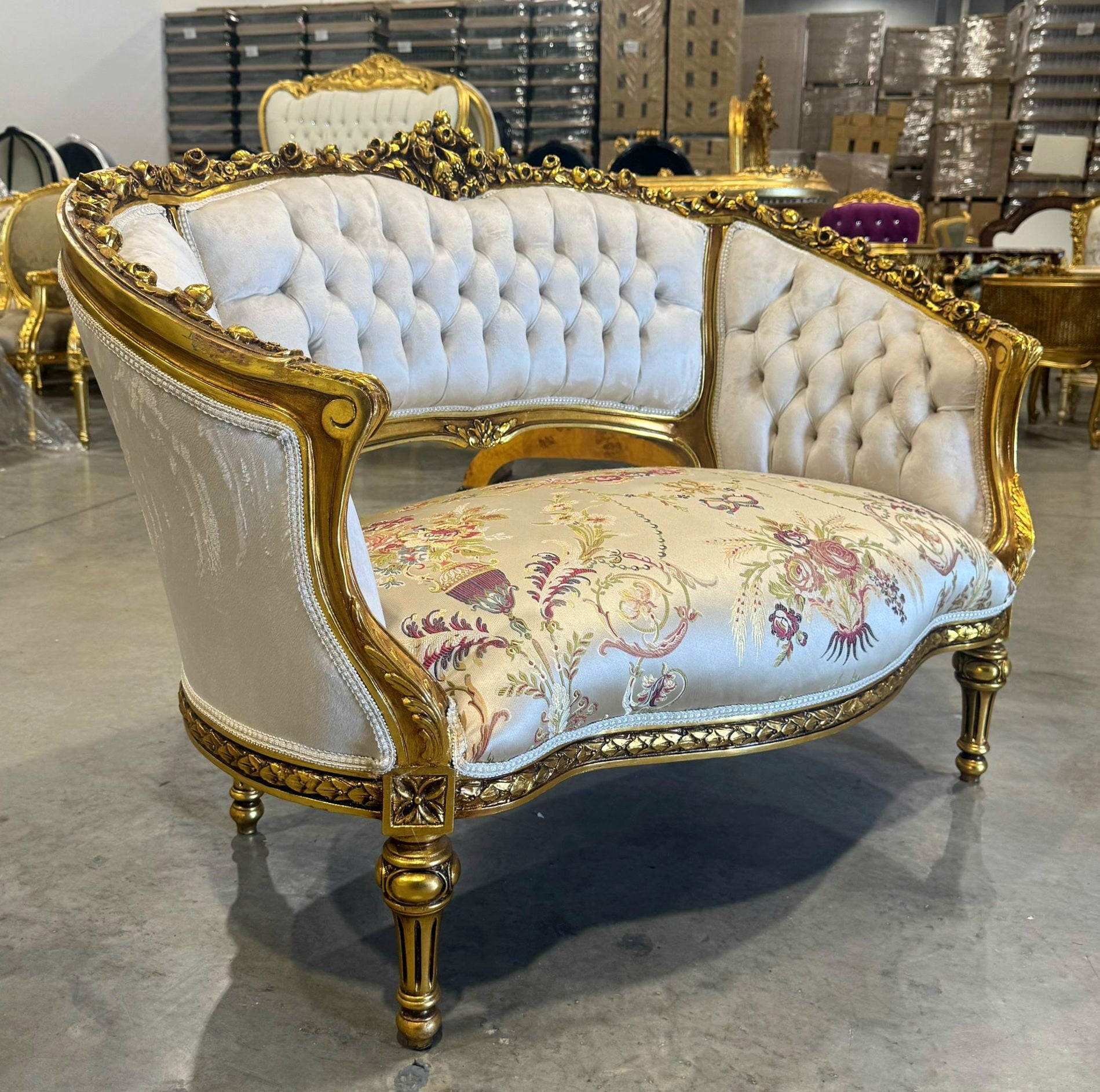 French Style Beige White Damask Fabric Sofa/Settee Interior Design