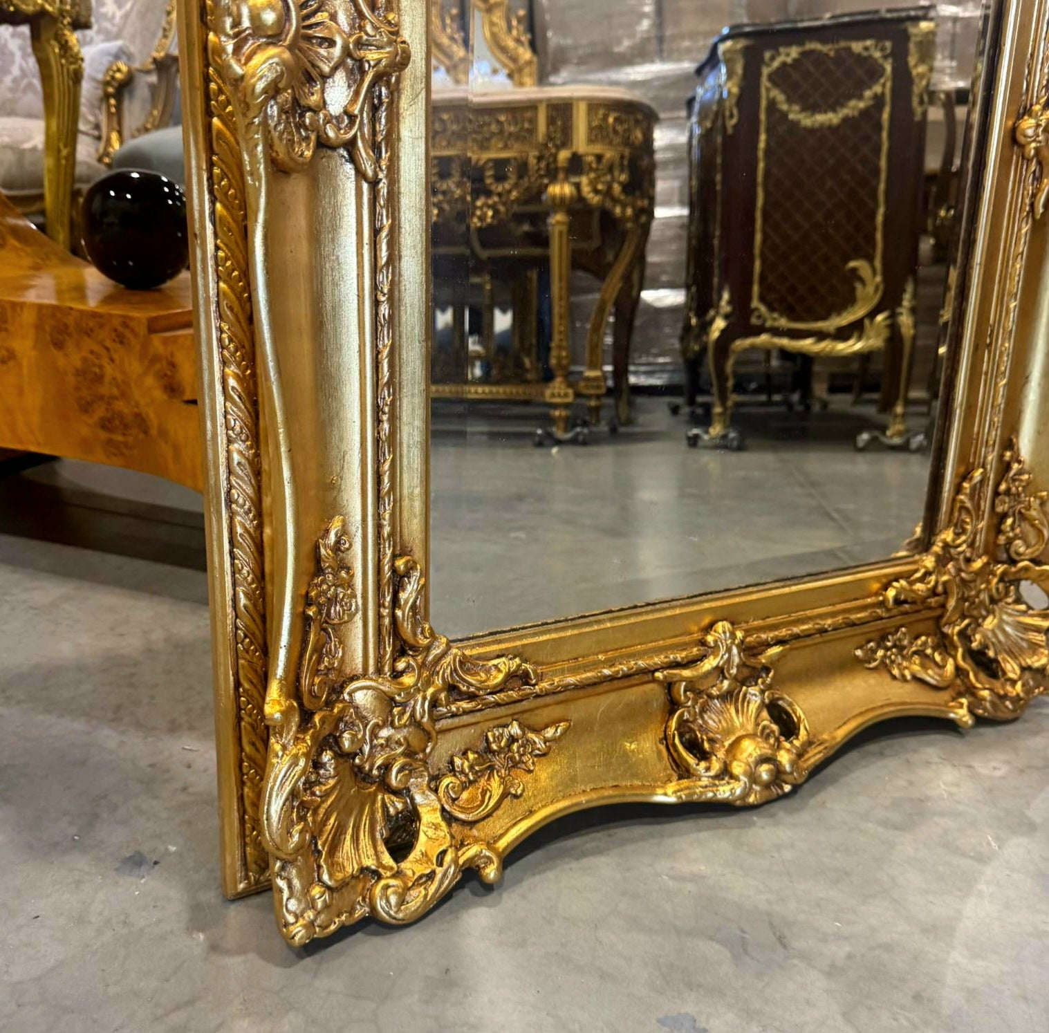 French Baroque Style Wall Mirror – Ornate Gold Leaf Frame Home Décor