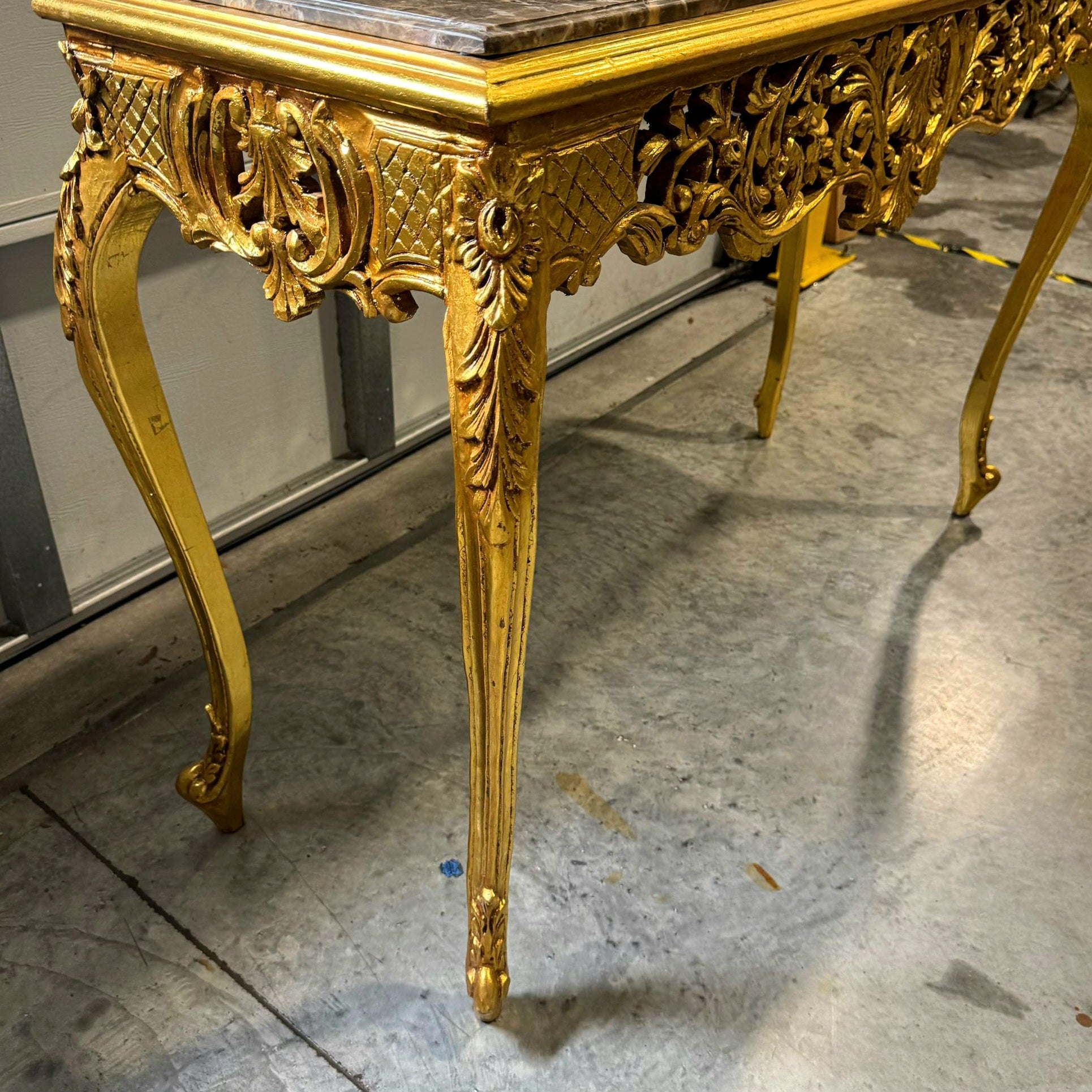 Luxury Baroque Console Table – Gold Leaf Finish with Carvings & Marble Top