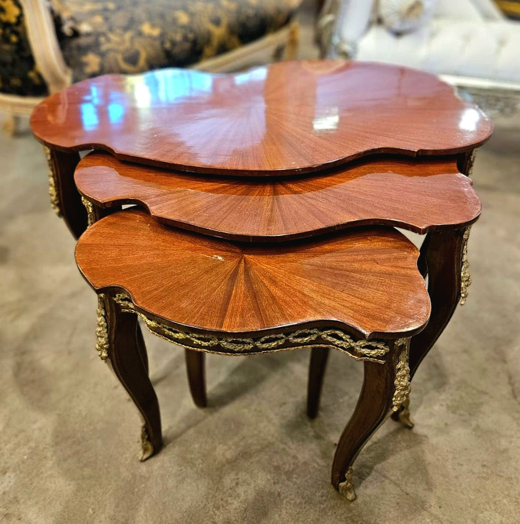 Louis XV Style French Nesting Tables – Wood with Gold Accents, Set of 3, Elegant Design