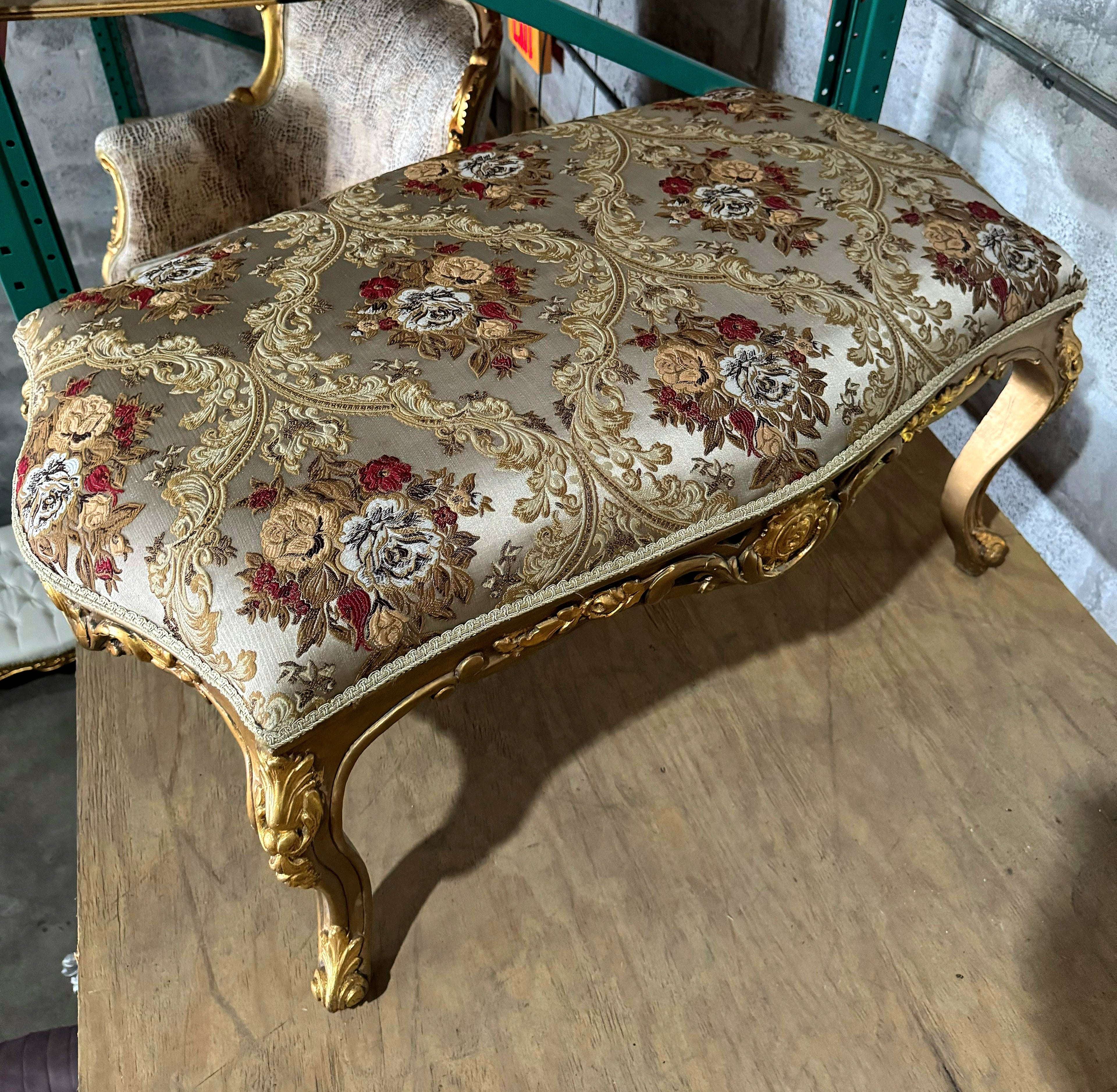 Romantic French Style Gold Leaf Bench – Tufted Damask Upholstery