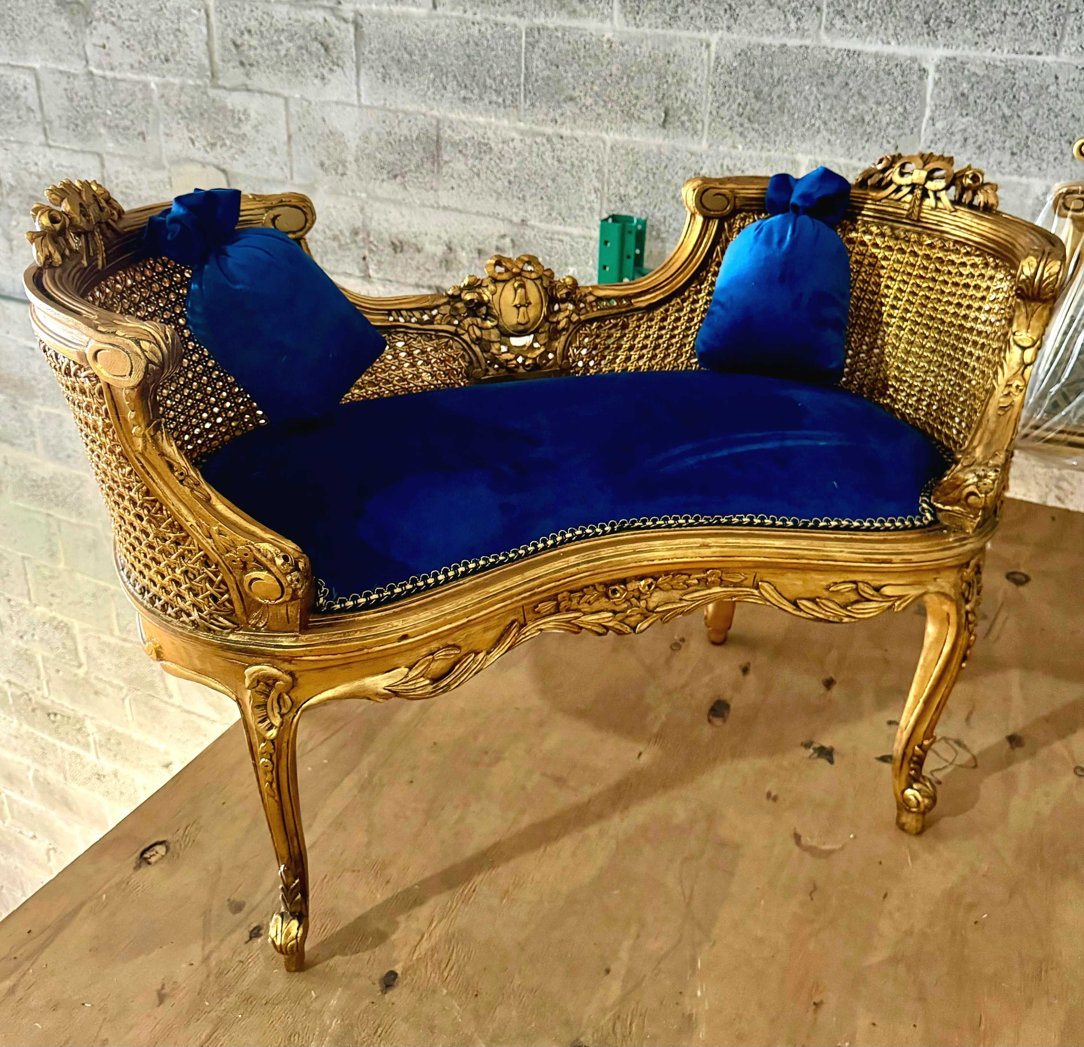 French Louis XVI Gold Leaf Frame Small Bench – Velvet Upholstery with Pillows