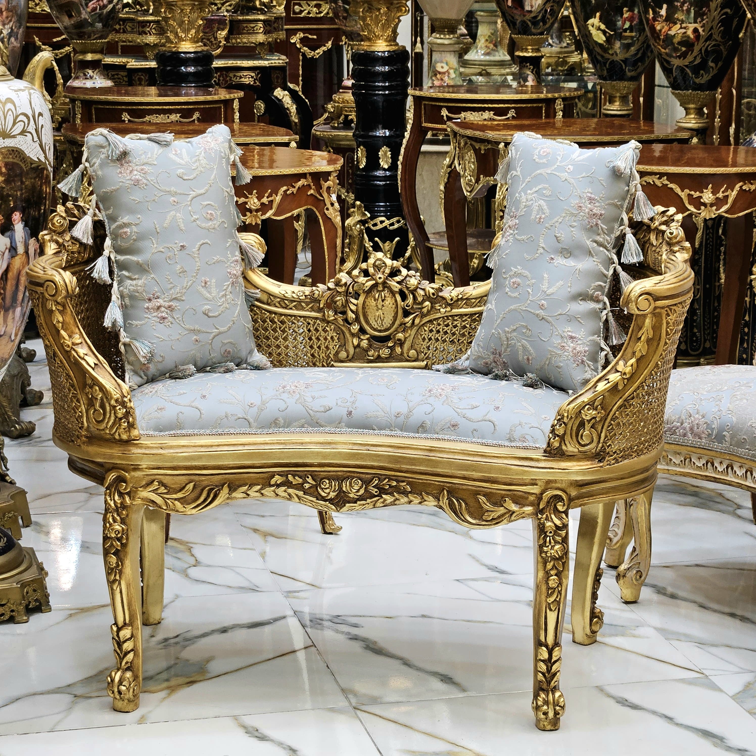 French Style Bench – White Damask Upholstery with Gold Leaf Details