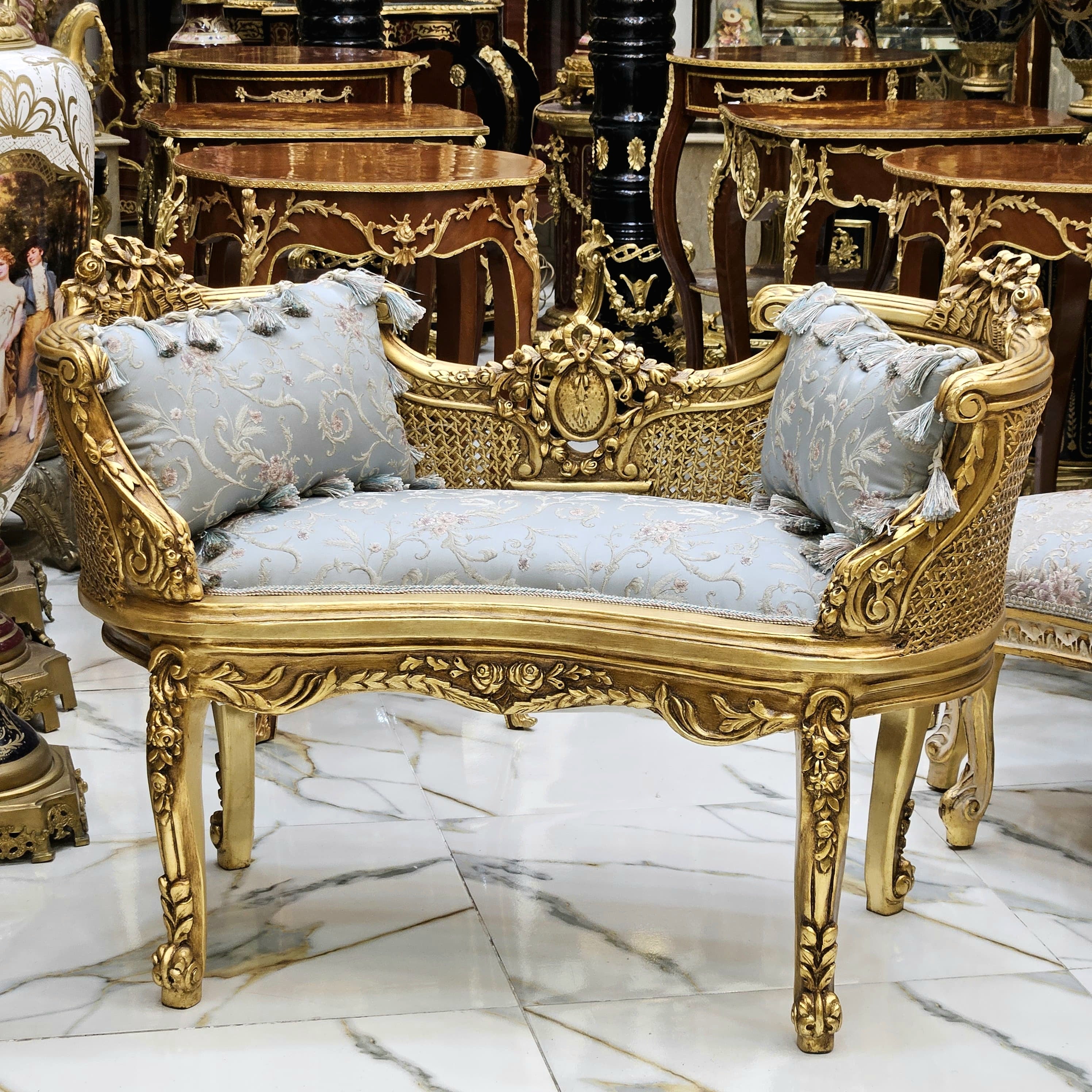 French Style Bench – White Damask Upholstery with Gold Leaf Details
