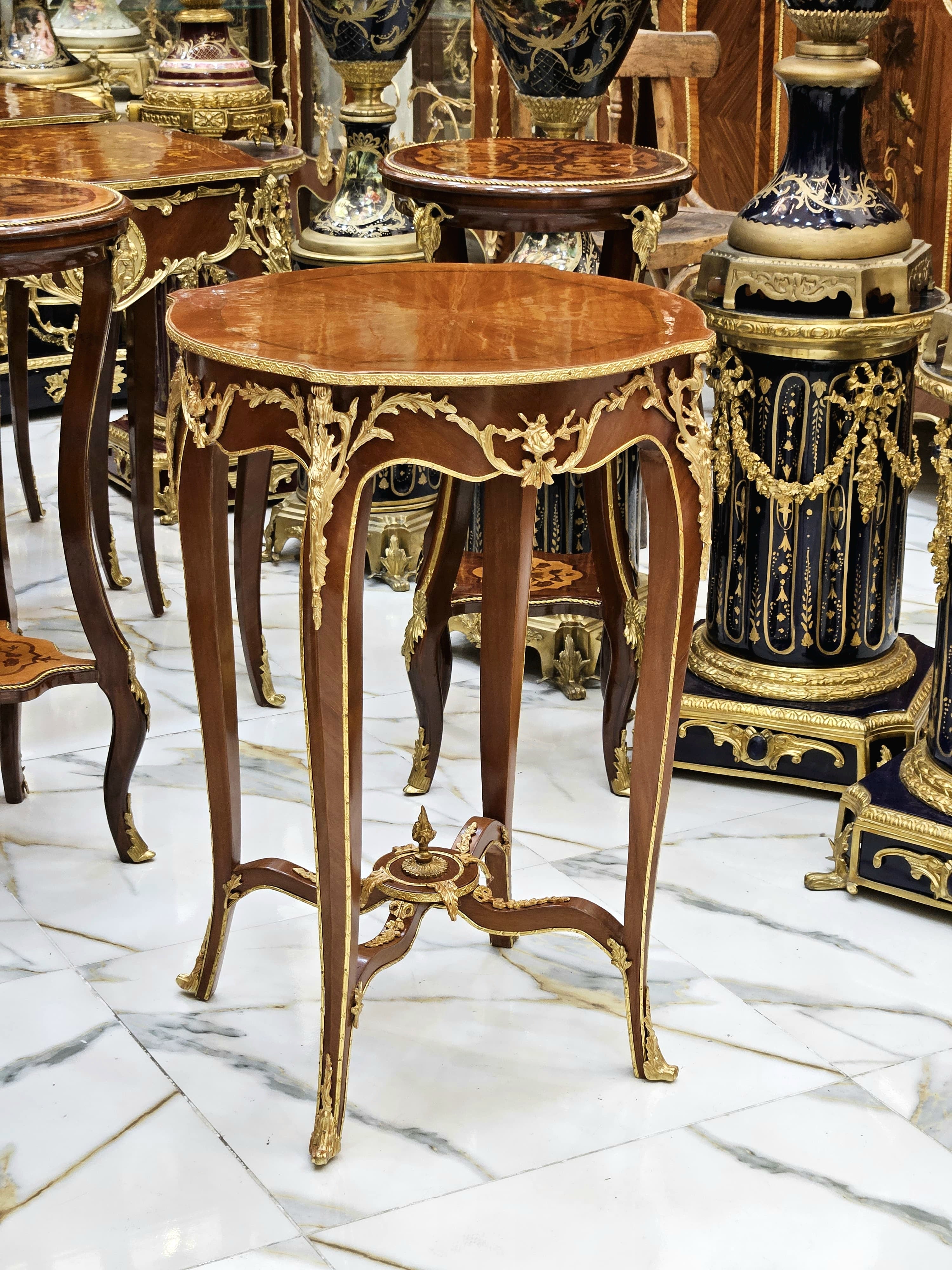 French Style Wood Side Table – Brown Finish with Gold Leaf Accents, Elegant Design