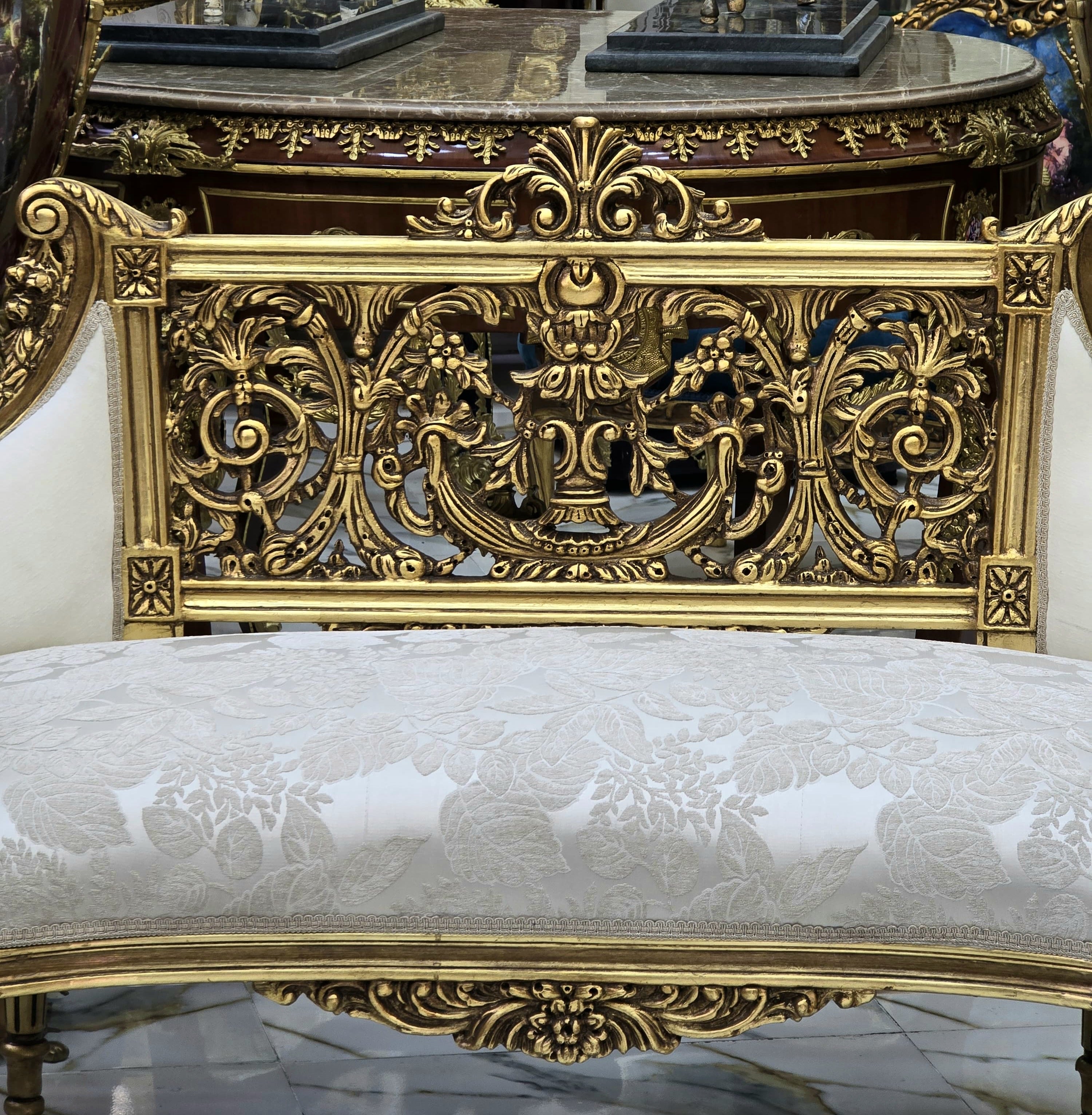Vintage French Style Settee – Antique White Damask Sofa with Gold Leaf Details