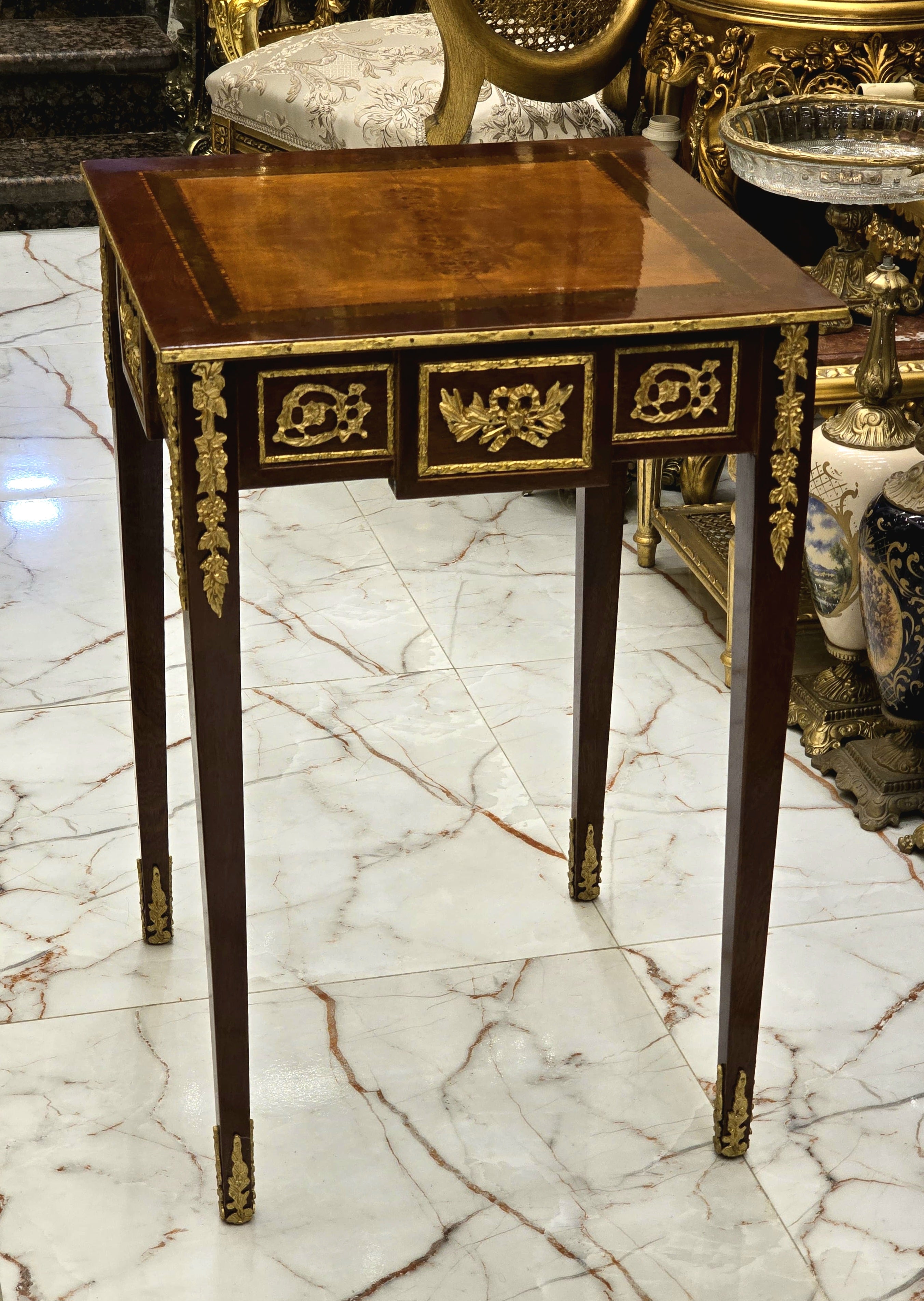 Italian Style Side Table – Gold Leaf Accents on Wood, Elegant Design