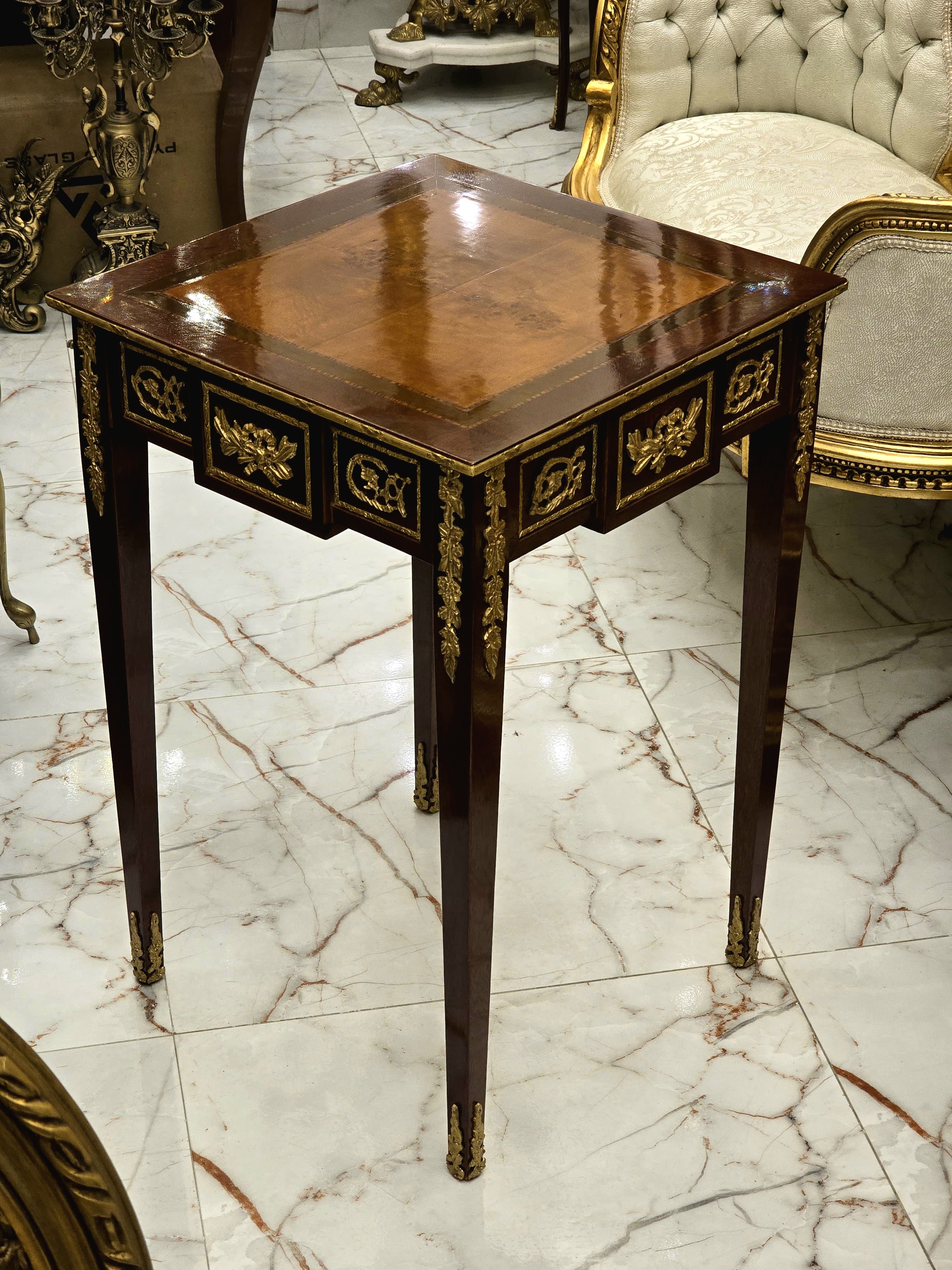 Italian Style Side Table – Gold Leaf Accents on Wood, Elegant Design