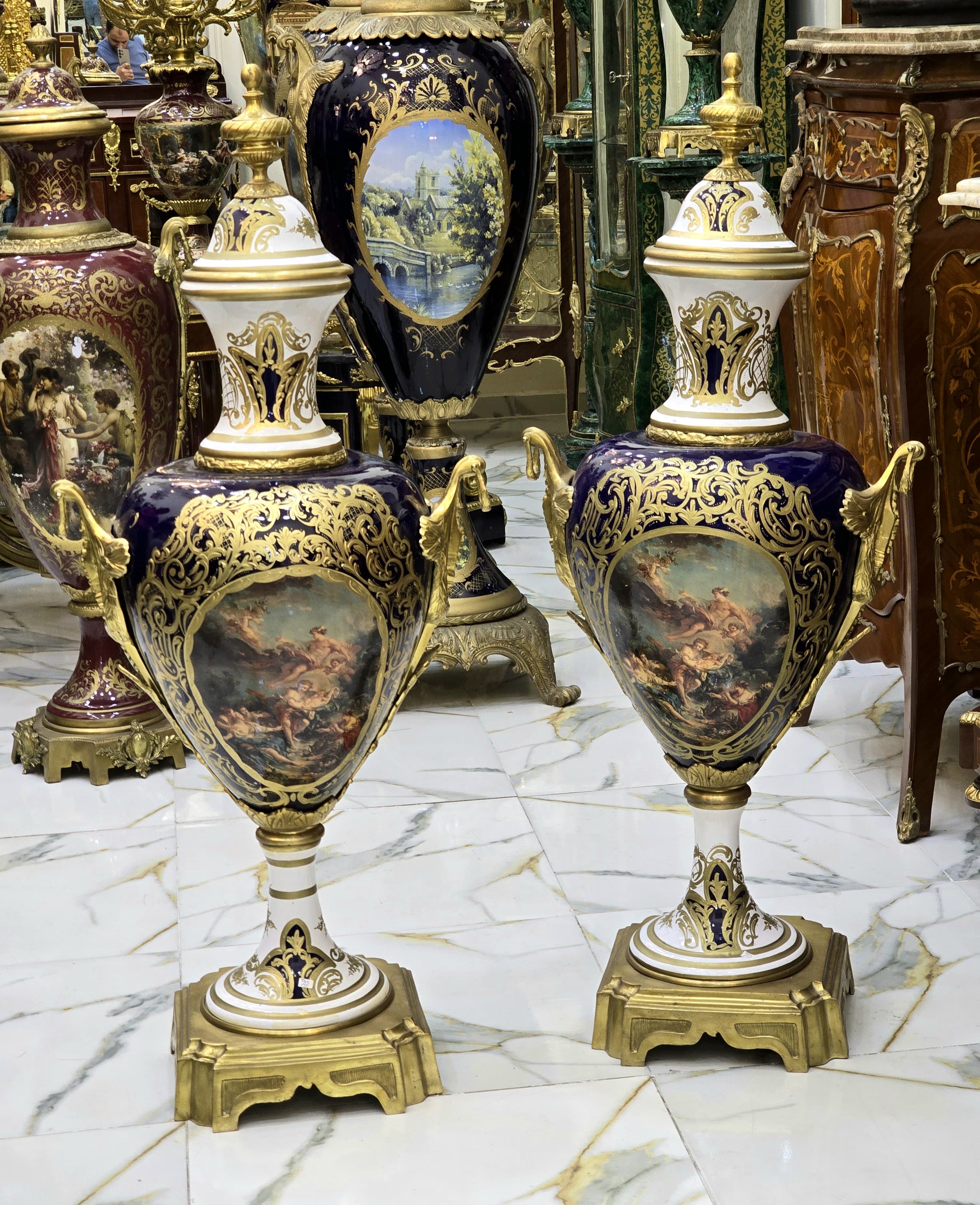 Blue and White Porcelain Vase with Gold Leaf Details – French Style Ornate Decorative Vase