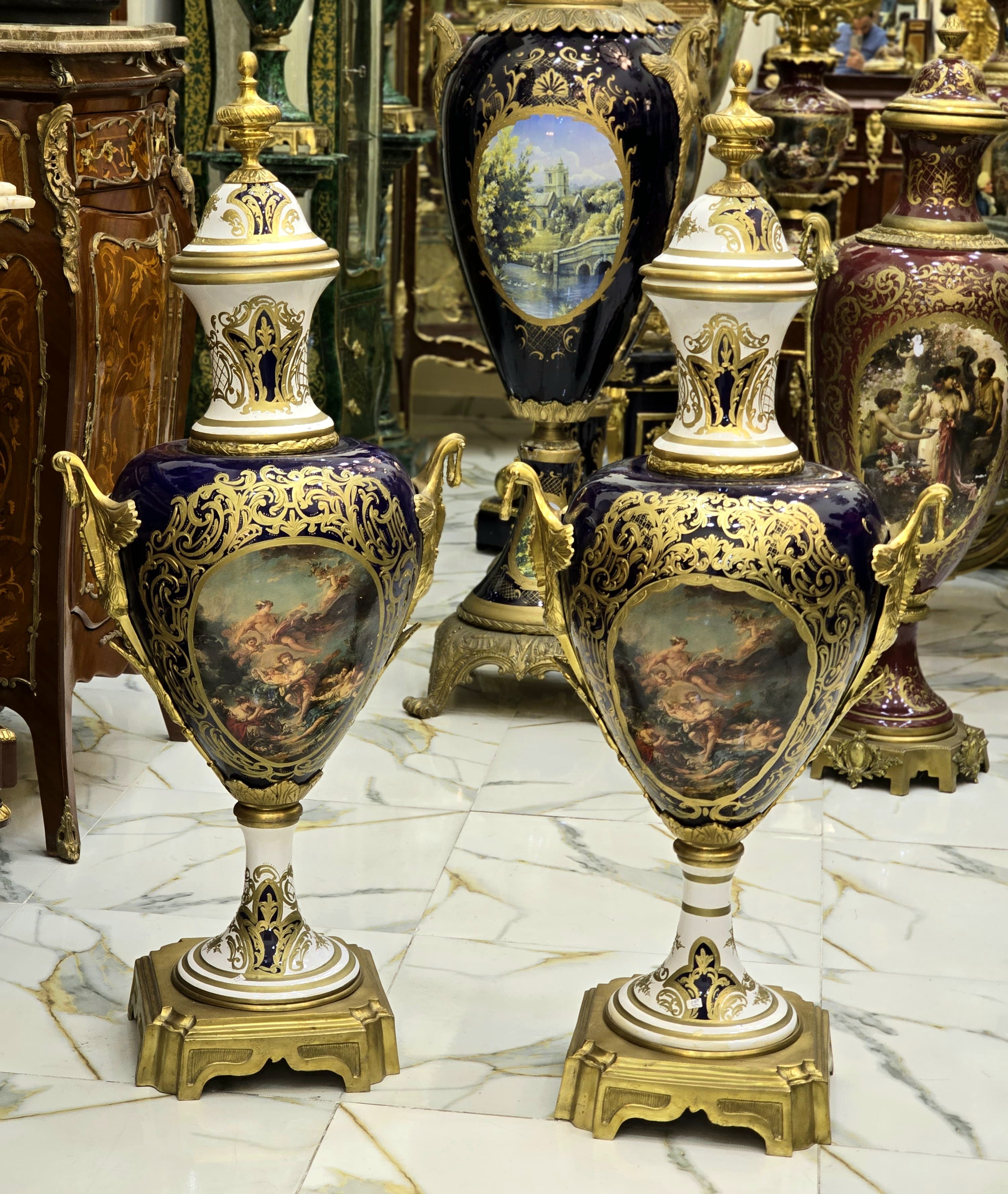 Blue and White Porcelain Vase with Gold Leaf Details – French Style Ornate Decorative Vase