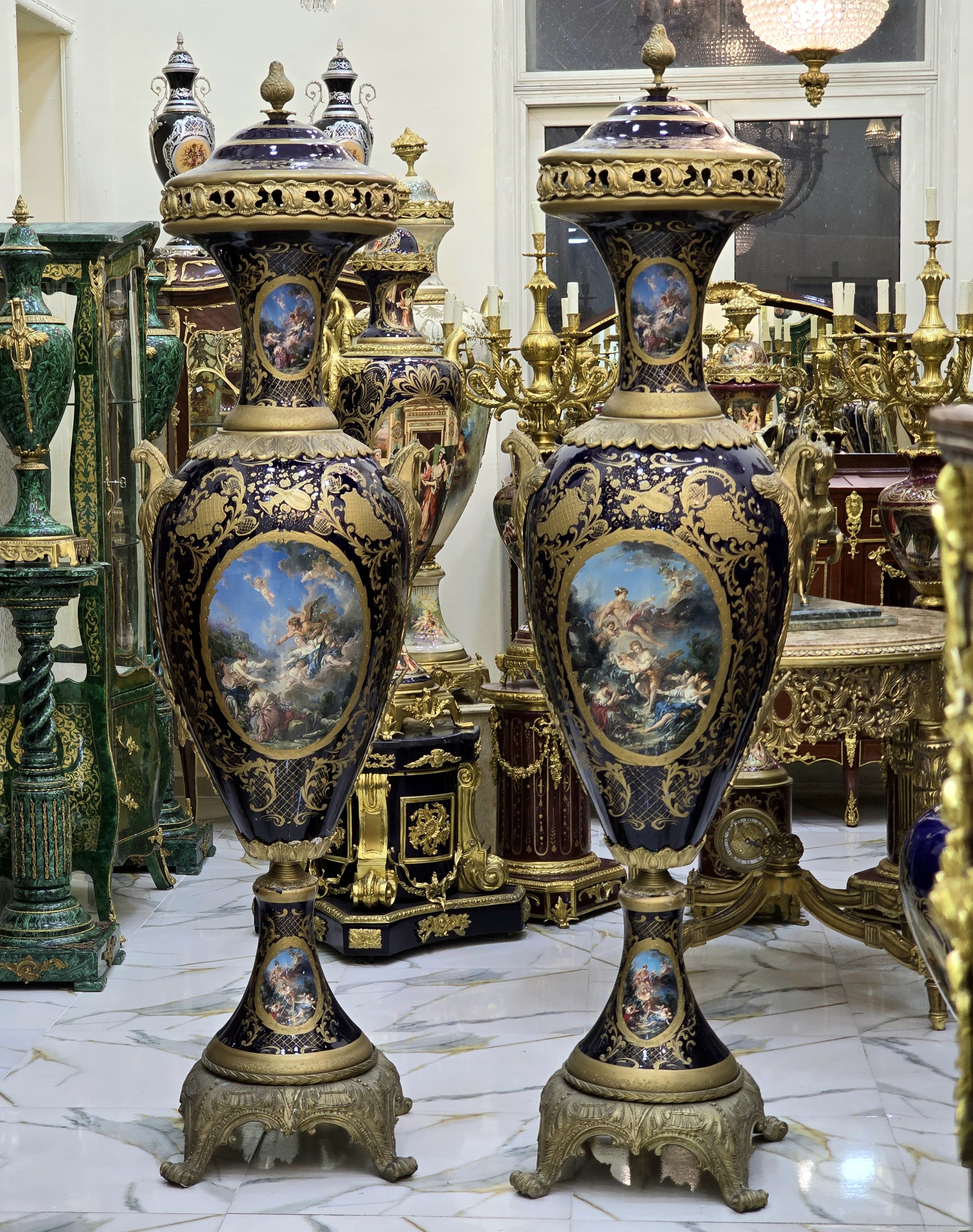Black Porcelain Vase with Gold Leaf Details & Cherub Angel Scenes – French Style Ornate Decorative Vase