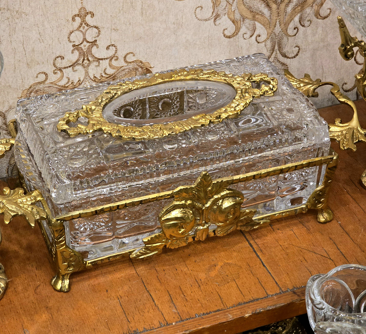 The Gilded Treasure – French-Inspired Crystal Jewelry Casket with Ornate Gold Detailing & Sculptural Handles