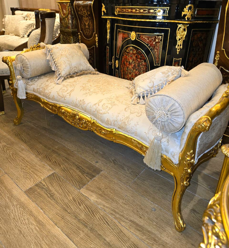 French-Style Gold Leaf Lounge Chaise – White Damask Upholstery with Four Decorative Cushions