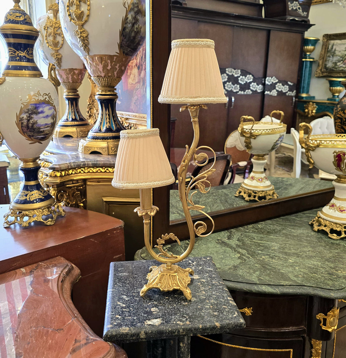 French-Style Double Table Lamp – Sculptural Gold Leaf Frame with Twin Pleated Shades