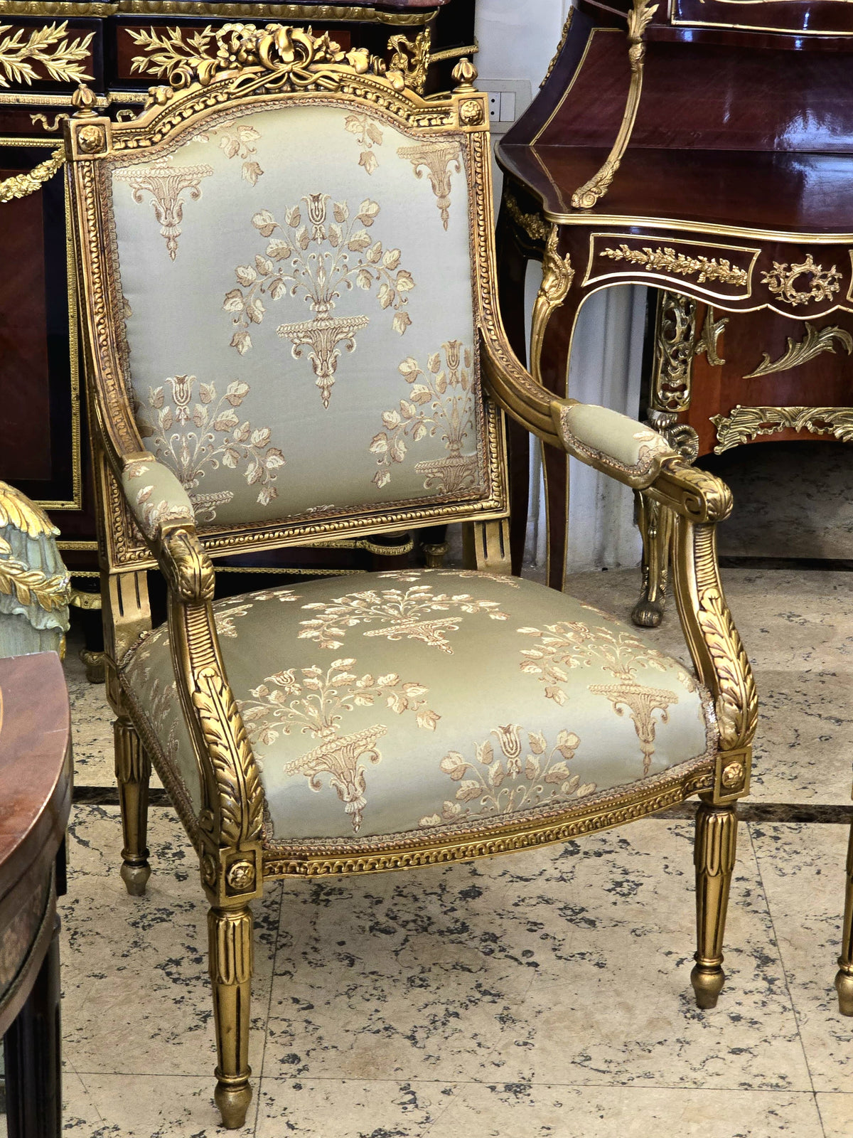 French Louis XVI-Inspired Armchair – Beige Damask Upholstery with Ornate Gold Leaf Frame