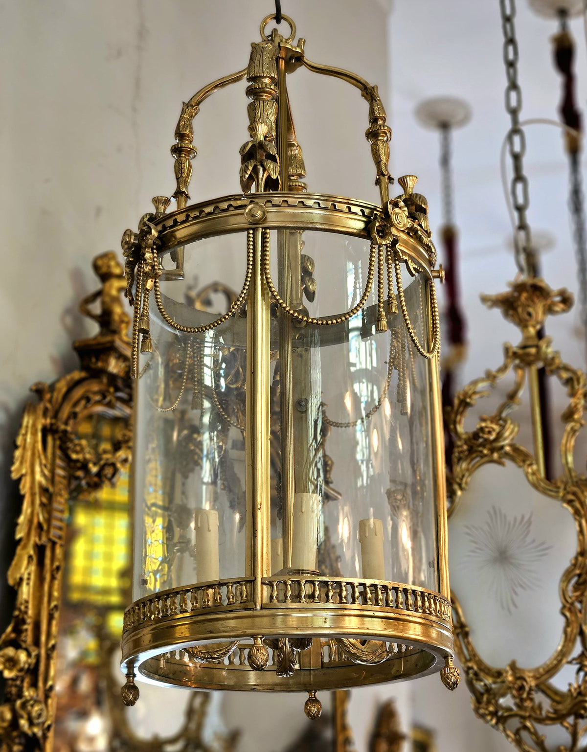 French-Style Gilded Lantern Chandelier – Glass Panel Design with Ornate Gold Leaf Details