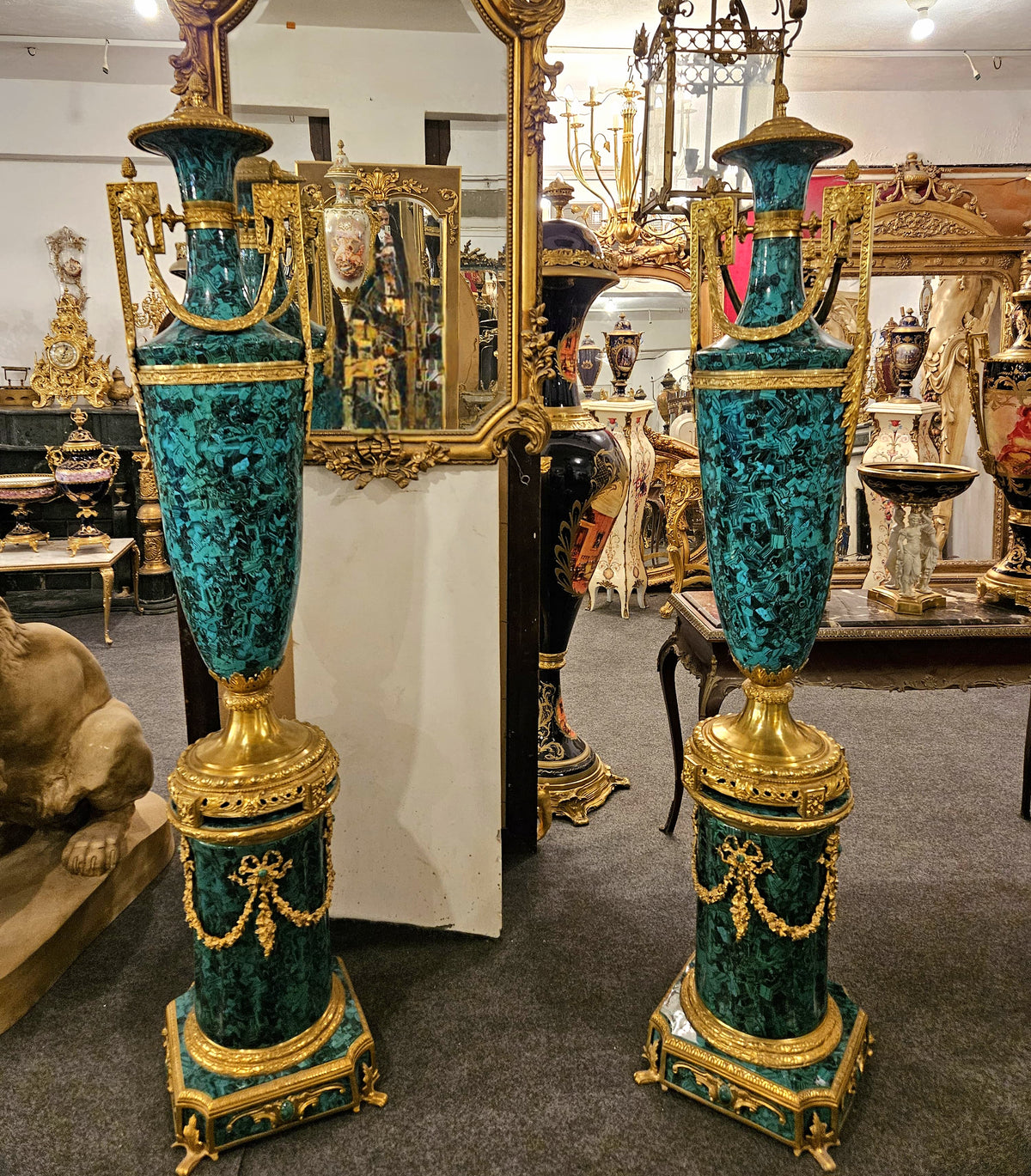 Grand French-Style Green Porcelain Vase with Matching Pedestal – Gold Leaf & Bronze Details