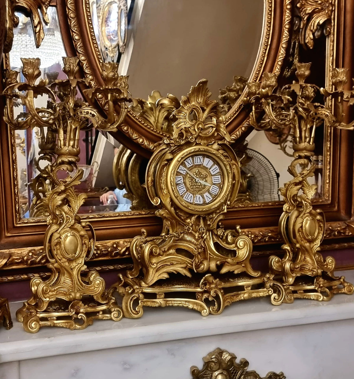 French-Inspired Gilded Clock & Candelabra Trio – Ornate Mantel Clock with Matching Gold Leaf Candleholders