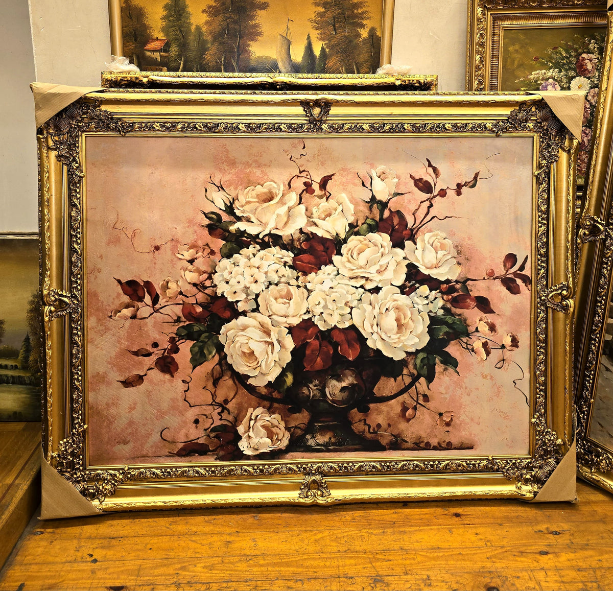 French-Style Floral Still Life Artwork – Elegant Rose Bouquet with Ornate Gold Leaf Frame