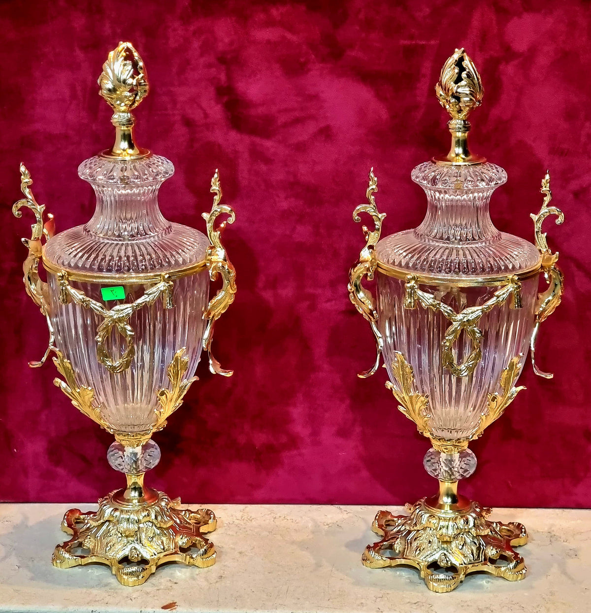 French-Style Crystal Vase – Ornate Gold Leaf Details, Gilded Bronze & Cut Crystal