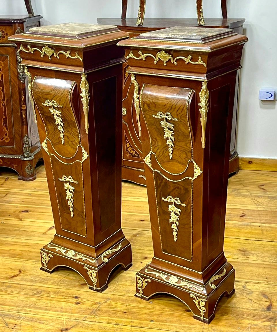 Gilded Neoclassical Display Pedestal – Ornate Wood Column with Marble Accents
