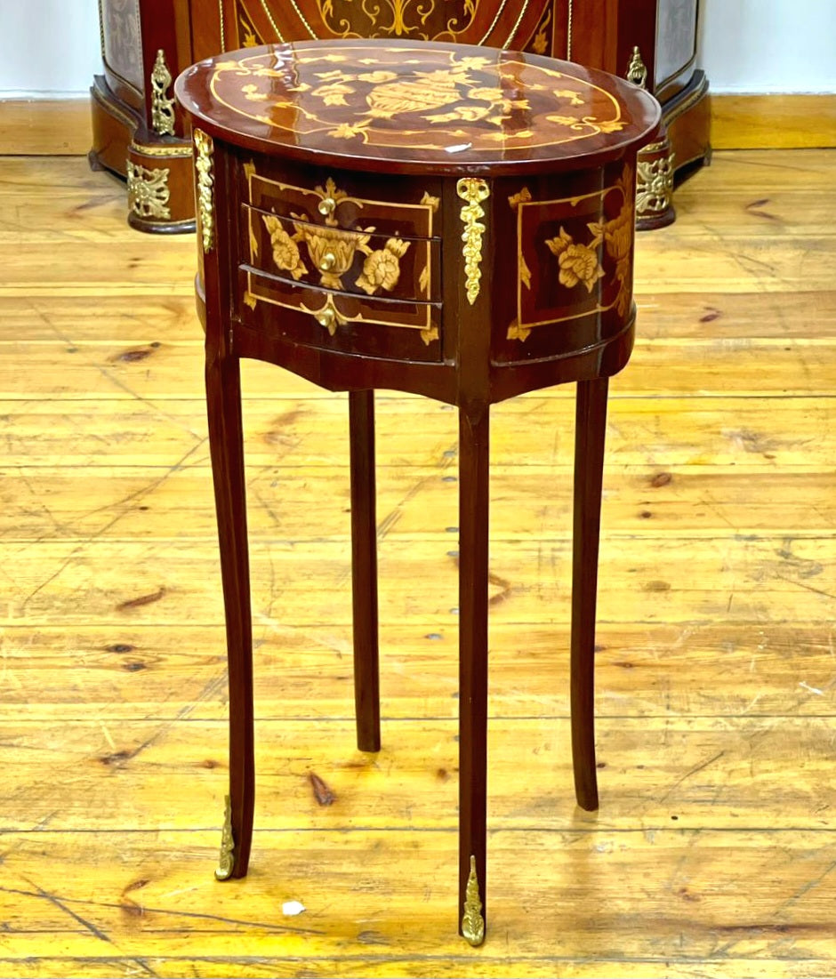 French-Style Round Side Table – Three Small Drawers with Floral Marquetry & Gilded Wood Details