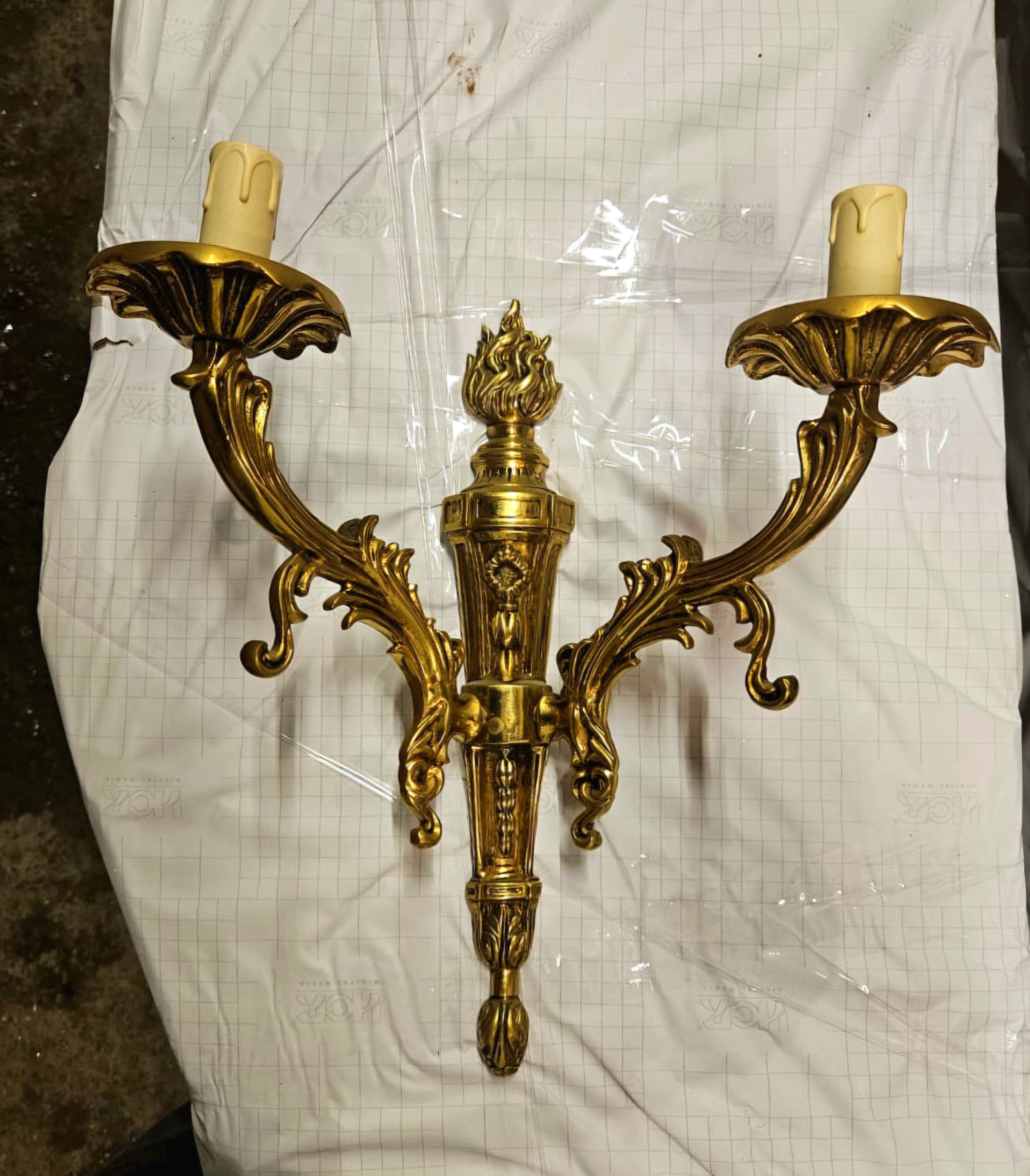 Elegant French Rococo Style Two-Light Wall Sconce – Gold Leaf Bronze with Ornate Floral Details