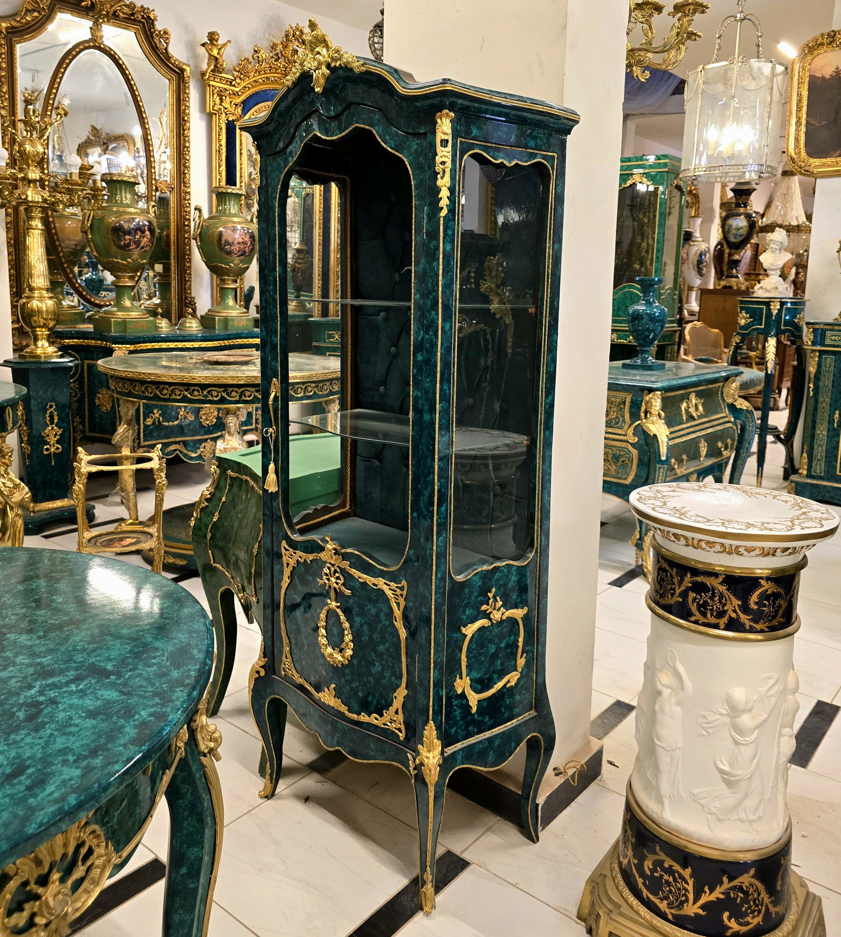 French Baroque Bottle Green Display Cabinet with Gold Leaf & Bronze Details – Velvet Interior Vitrine