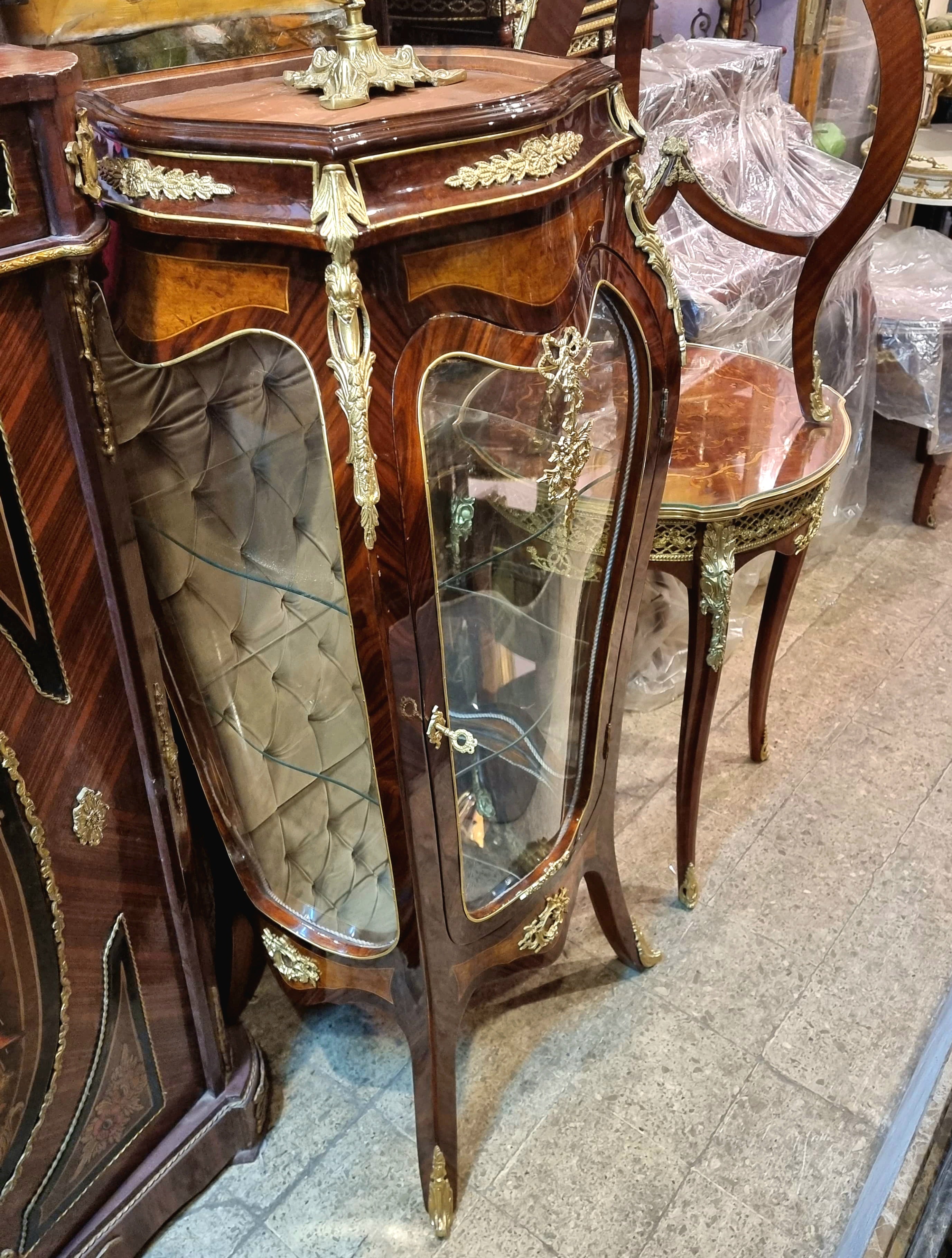 French Bombe Curio Cabinet – Petite Louis XV Style Display Vitrine with Gold Leaf Details