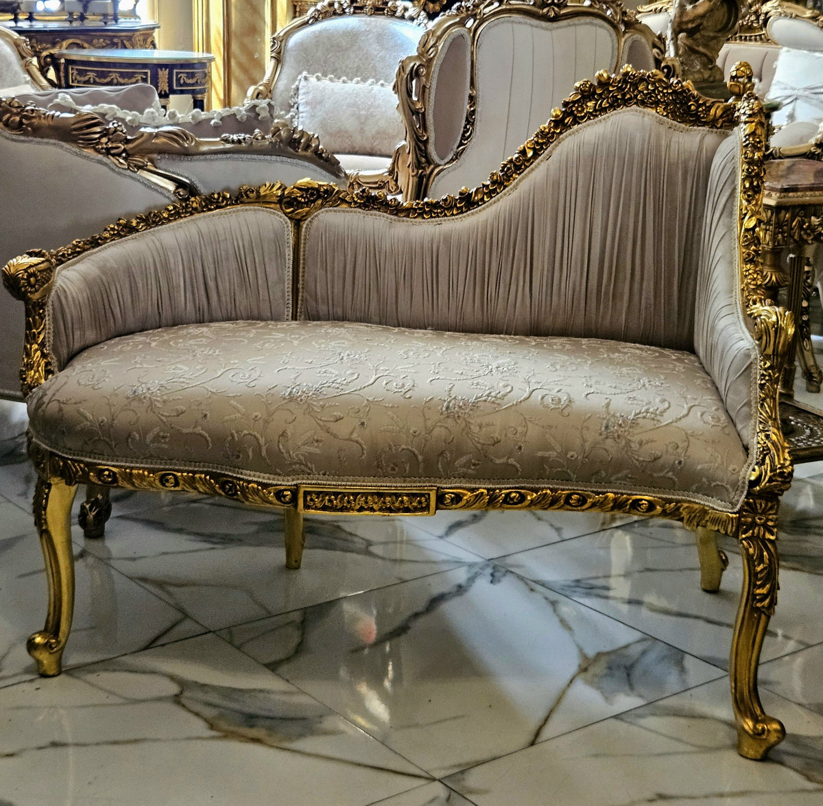 French Rococo Style Settee Sofa – Beige Embroidered Upholstery with Ornate Gold Leaf Frame