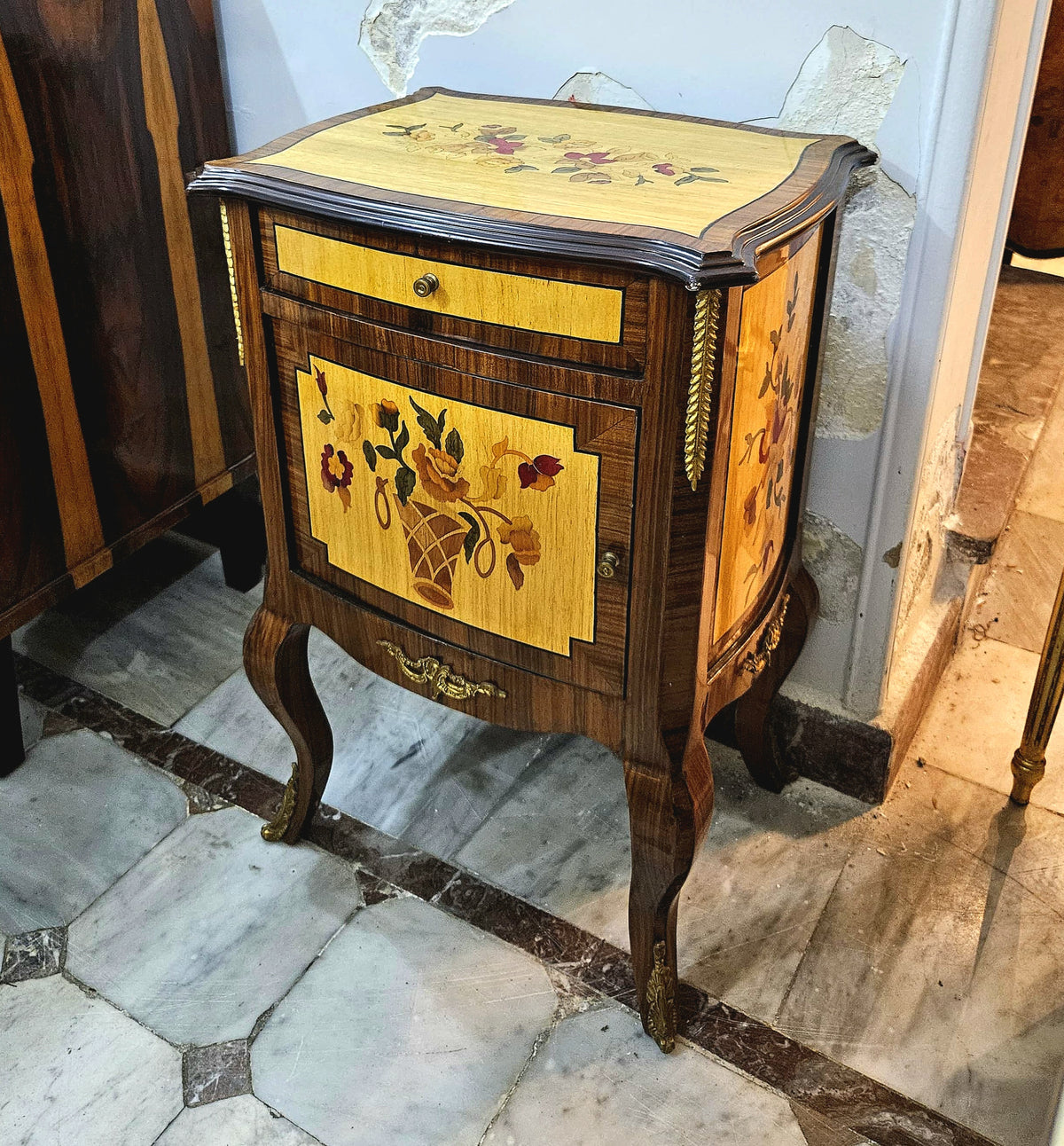 French Louis XV Style Marquetry Cabinet – Floral Inlay, Gilded Details & Curved Cabriole Legs