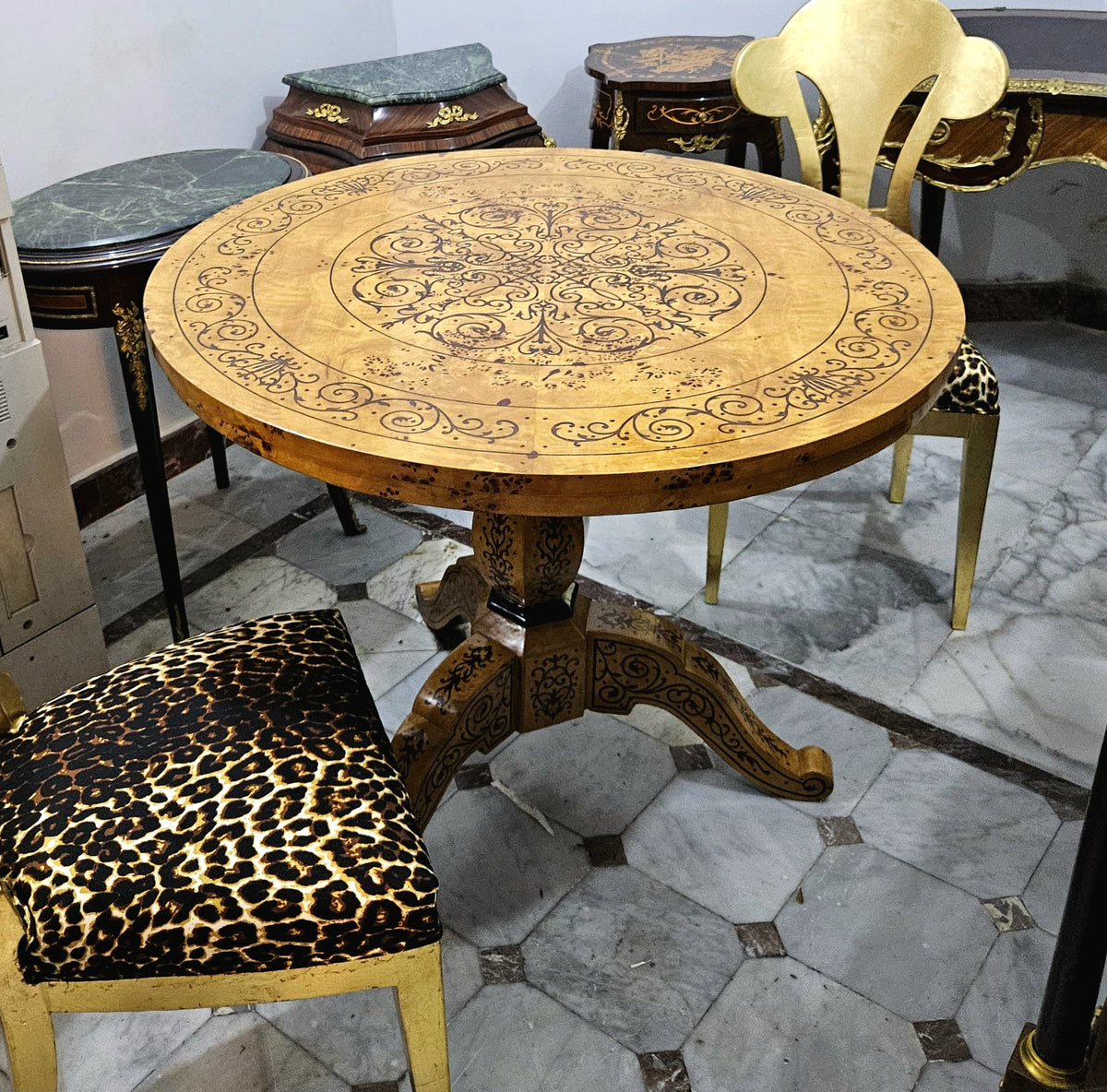 Grand Round French-Style Dining Table – Handcrafted Wood Inlay with Ornate Decorative Design