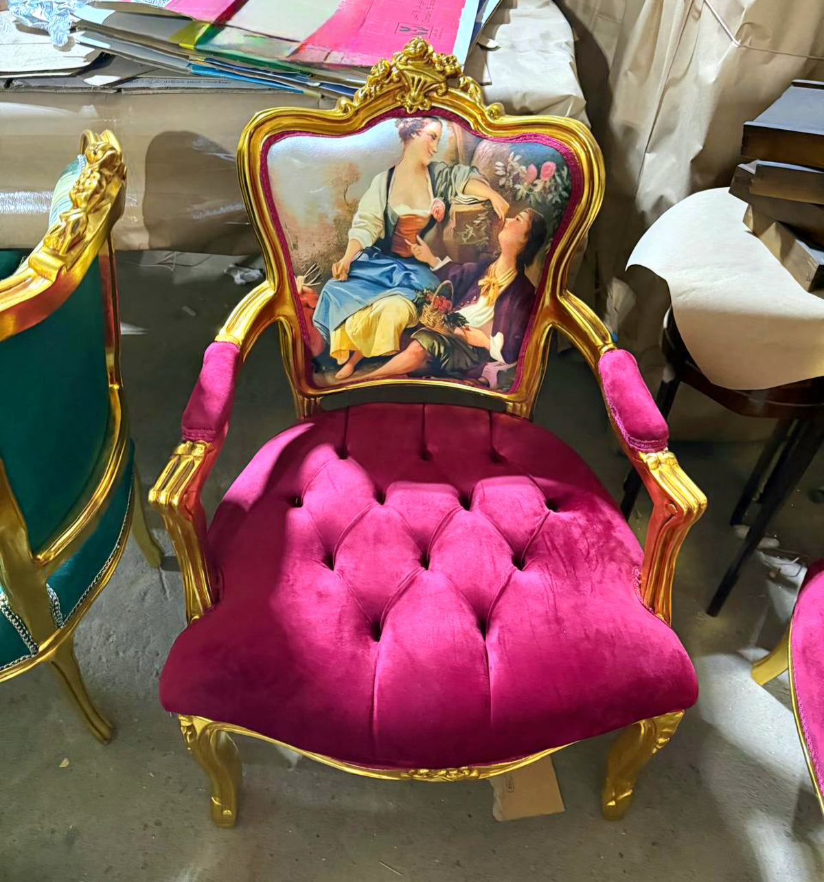 French-Style Burgundy Velvet Armchair – Tufted Upholstery with Ornate Gold Leaf Frame
