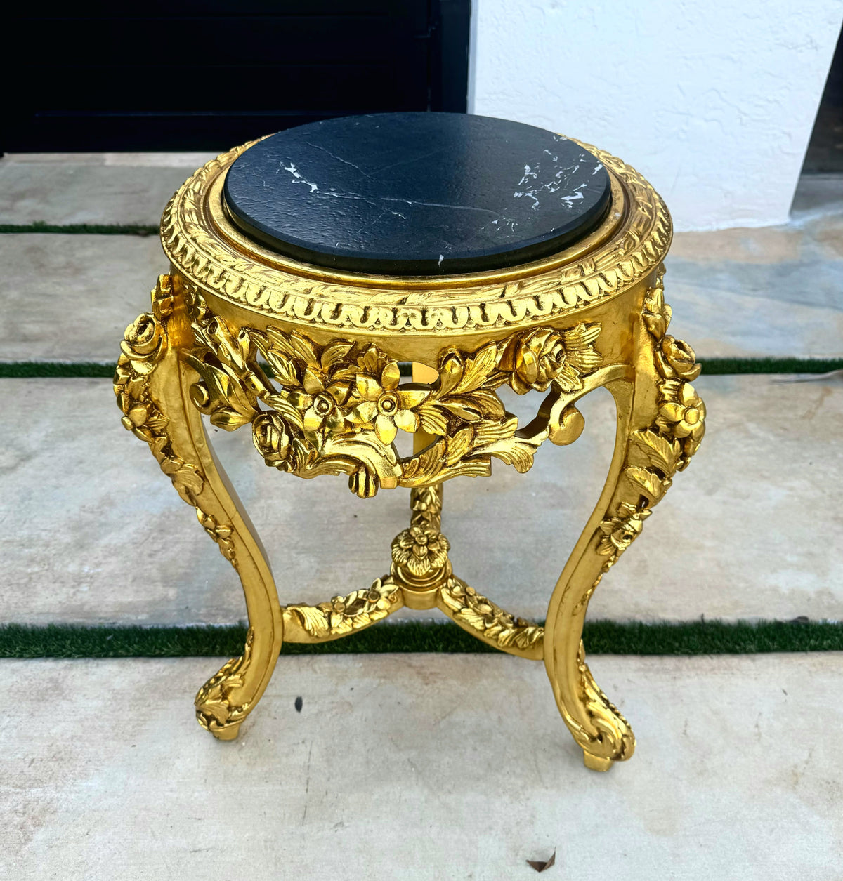 French-Style Gilded Side Table – Black Marble Top with Gold Leaf Floral Details