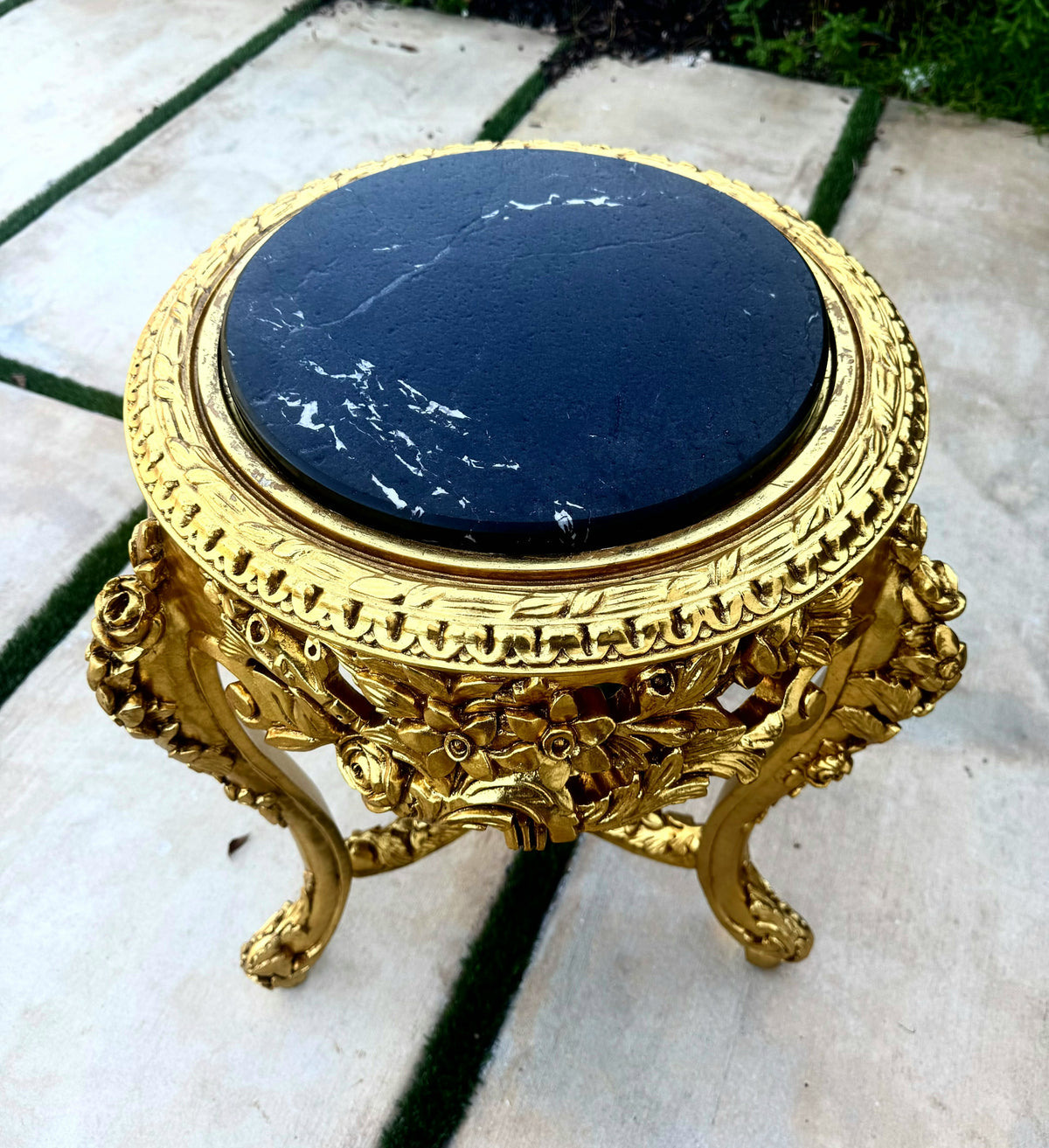 French-Style Gilded Side Table – Black Marble Top with Gold Leaf Floral Details