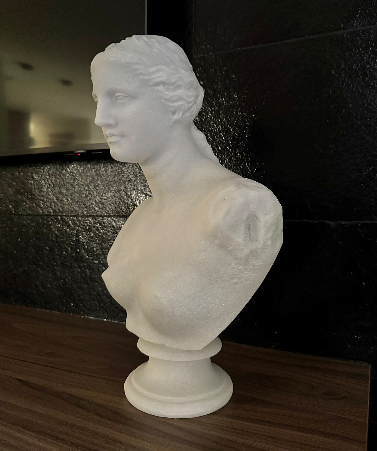 One-of-a-Kind Hand-Carved Natural Marble Bust Sculpture – Bust of Venus de Milo