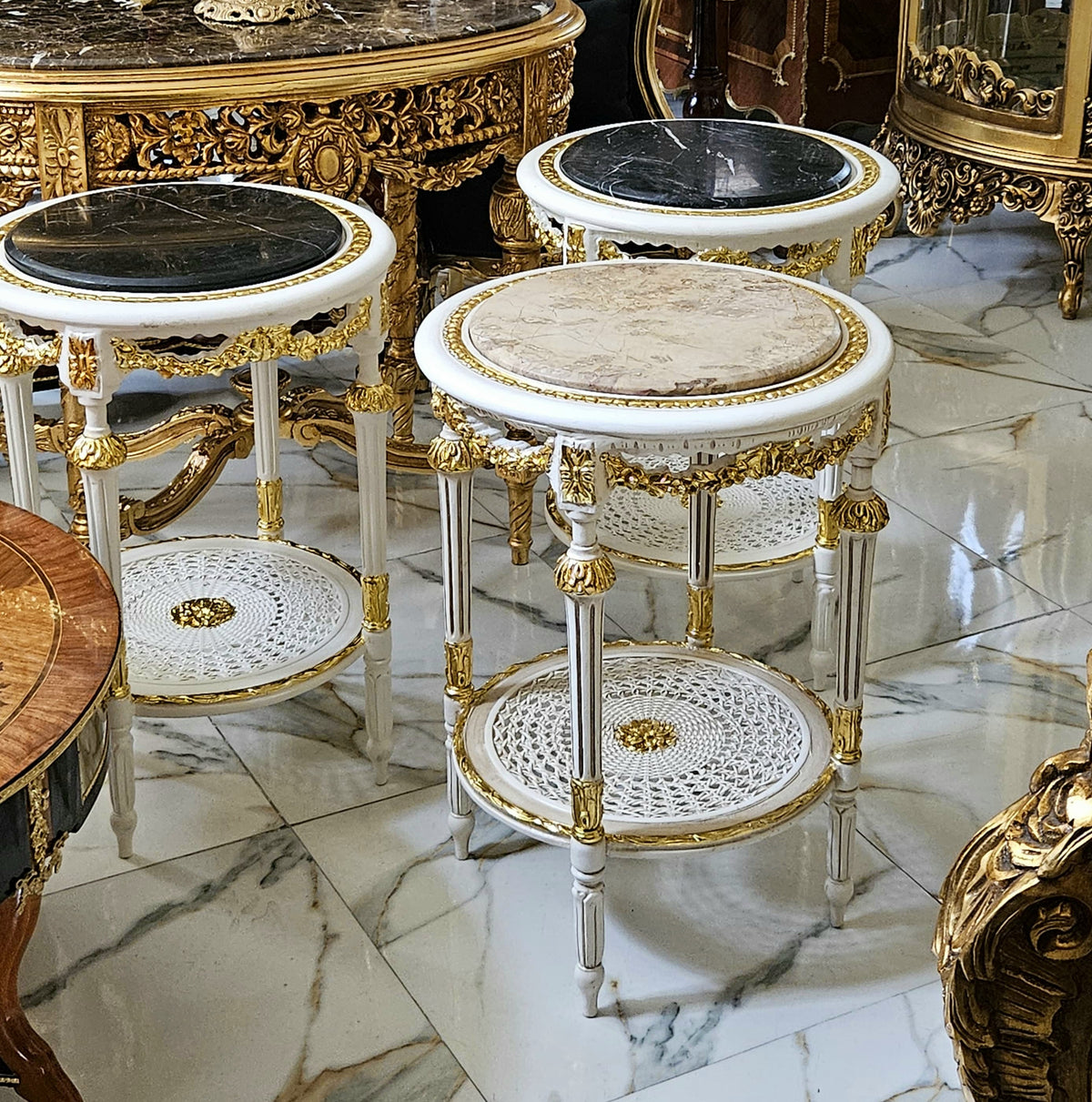 Ivory & Onyx Grandeur – French-Inspired Side Table with Black Marble Top, White Sculpted Frame & Gilded Accents