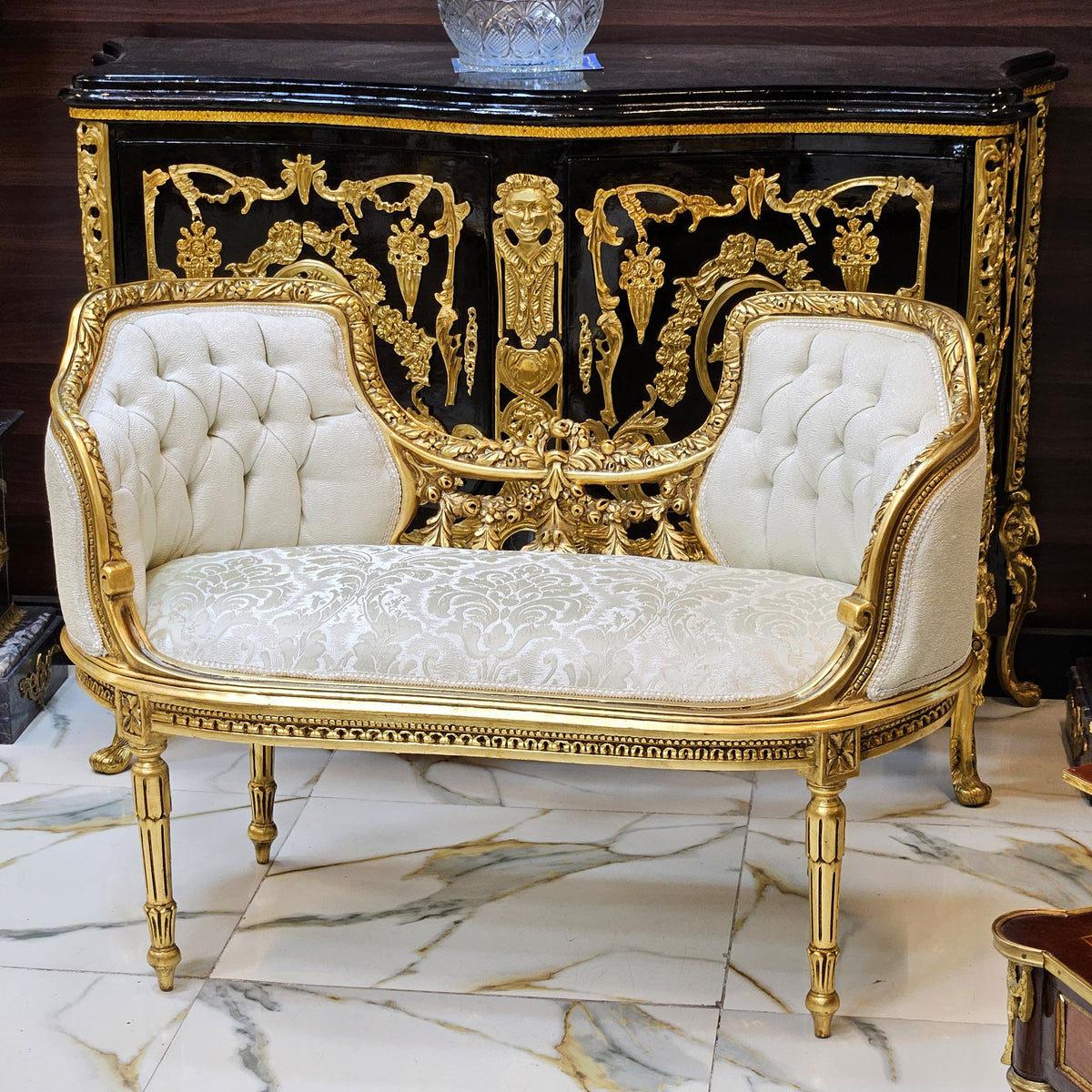 Ivory Reverie – French-Inspired Bench with Plush White Tufted Velvet, Ornate Damask Accents & Gilded Gold Leaf Details