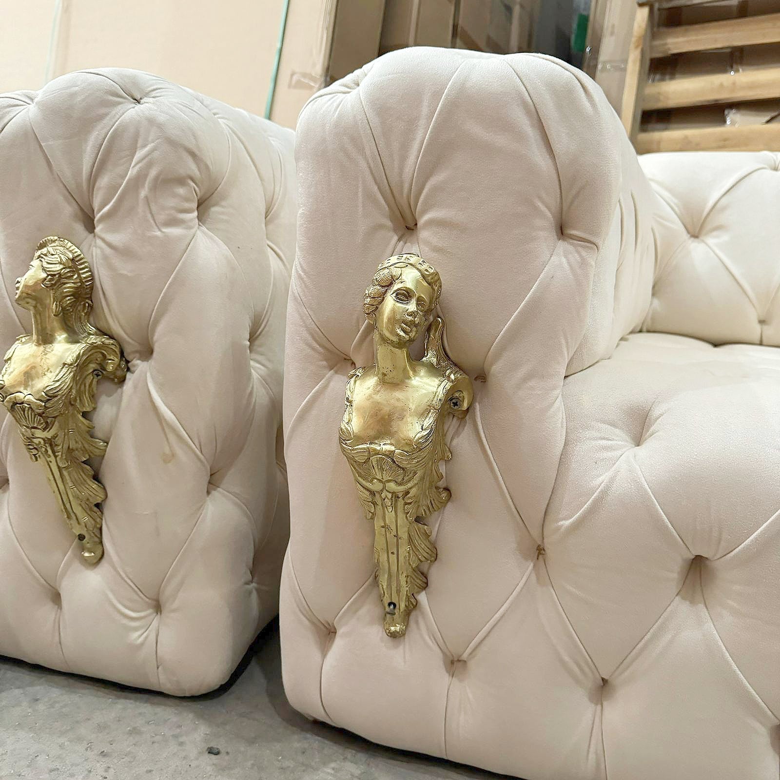 French Style Accent Chair – Gold Leaf Details, Luxury Upholstered Chair, Elegant & Comfortable Statement Seating