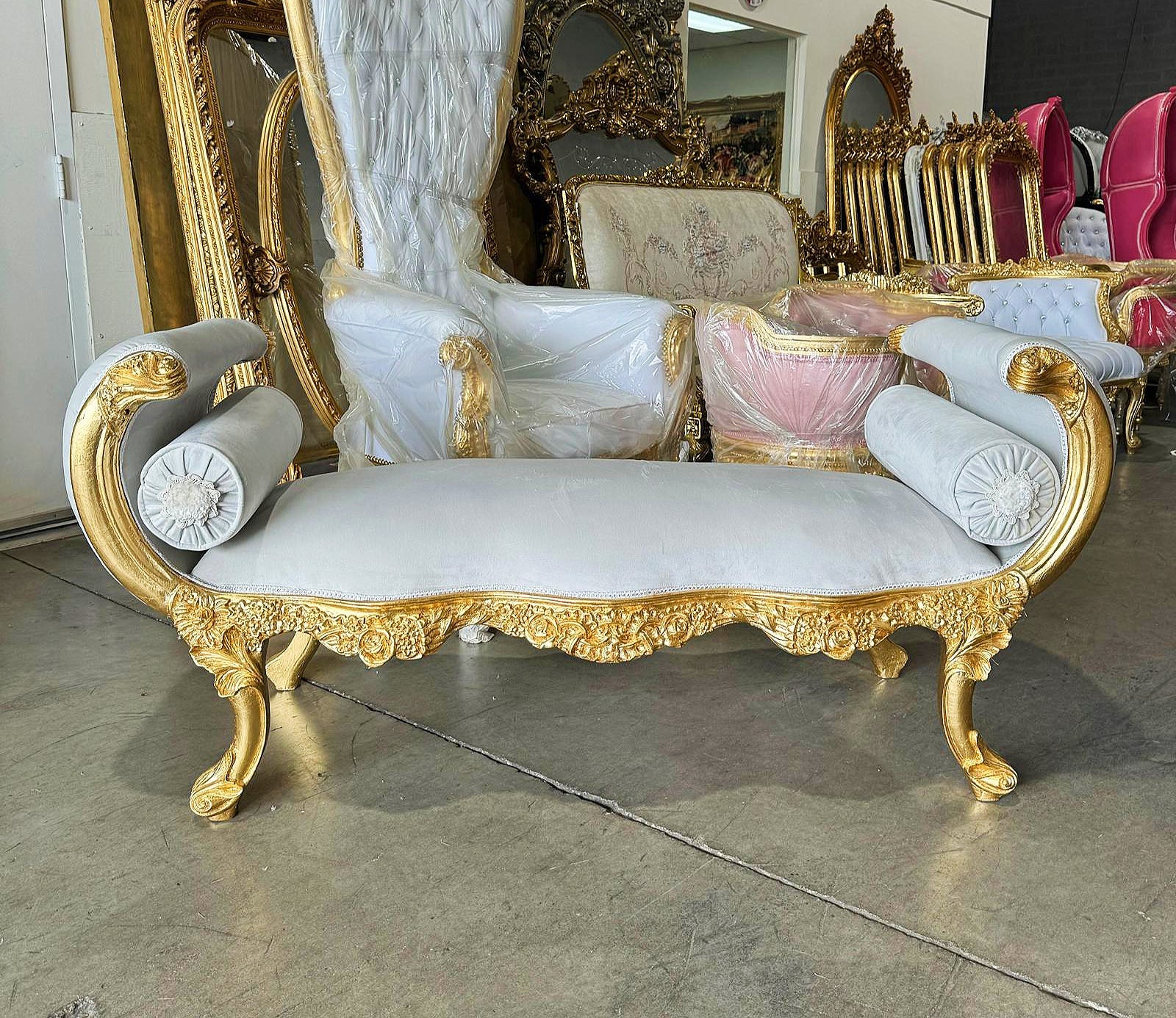 Baroque Style Light Gray Velvet Bench Interior Deisgn Furniture