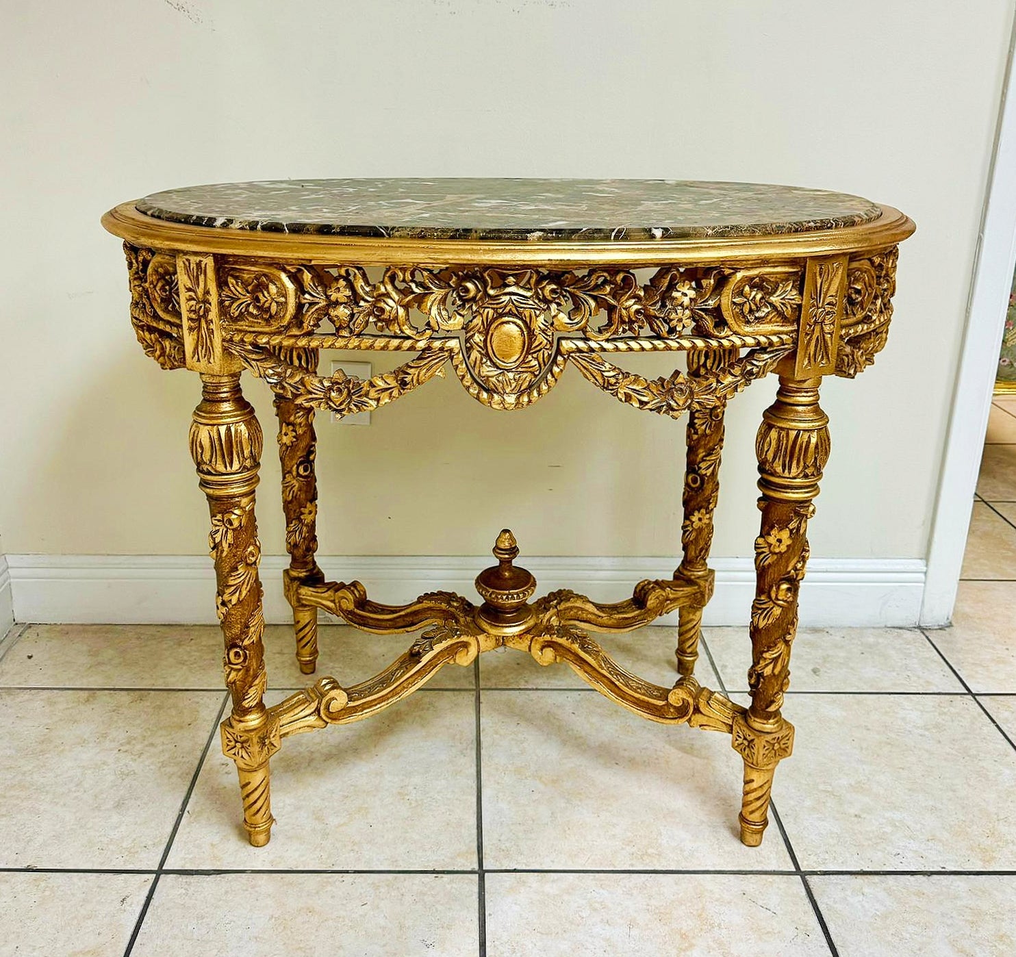 Coffee Table Marble Topped French Style Gold Leaf Details Furniture Table