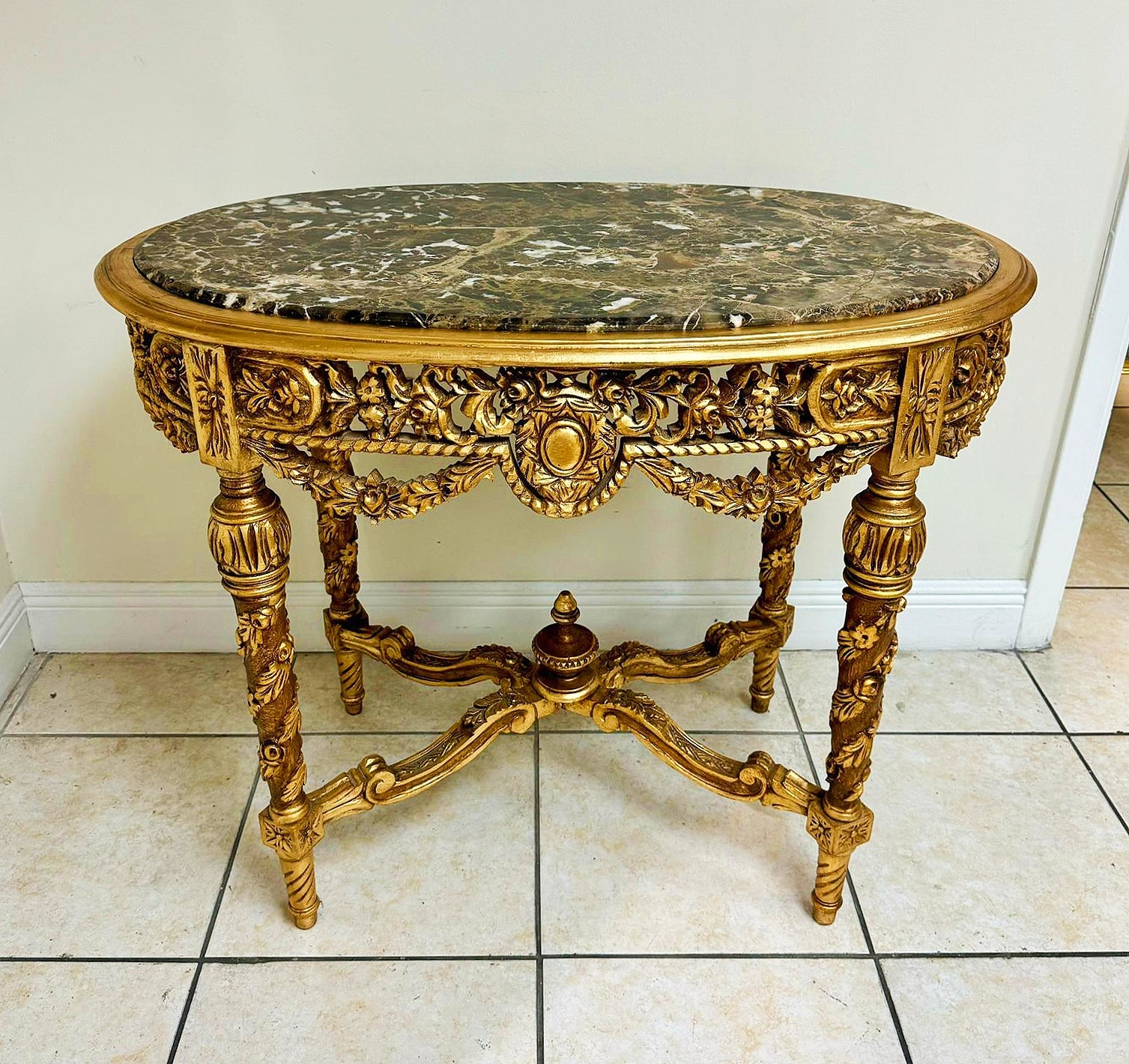 Coffee Table Marble Topped French Style Gold Leaf Details Furniture Table