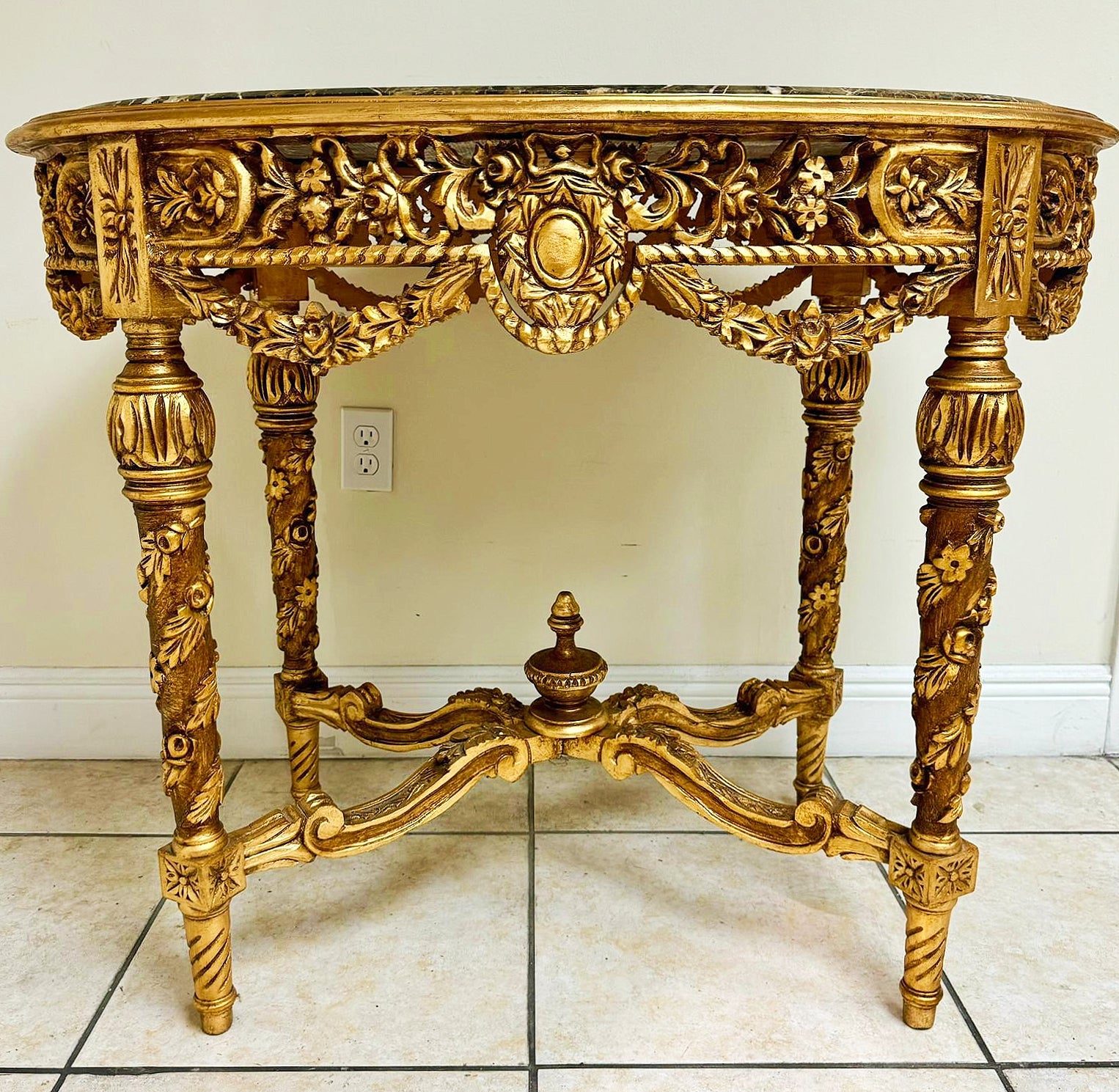 Coffee Table Marble Topped French Style Gold Leaf Details Furniture Table