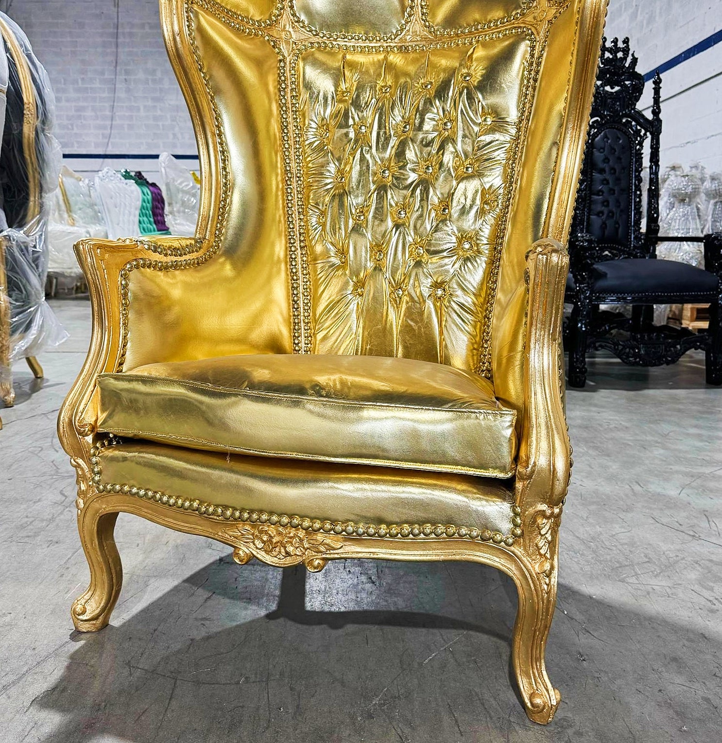 Balloon Chair French Style Golden High-Back Canopy Lacquer Chair