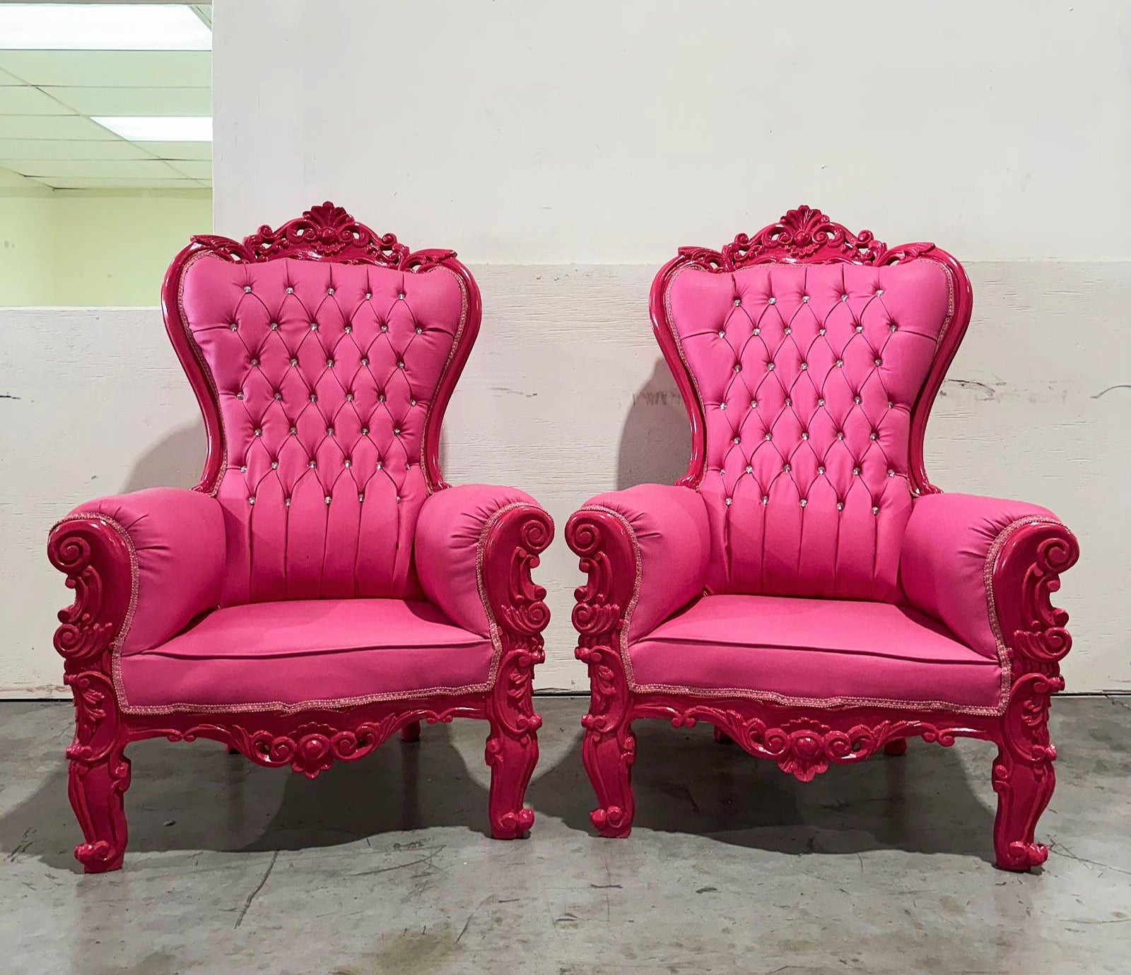 French Style Red Velvet Throne Chair Midsize Tufted Chair