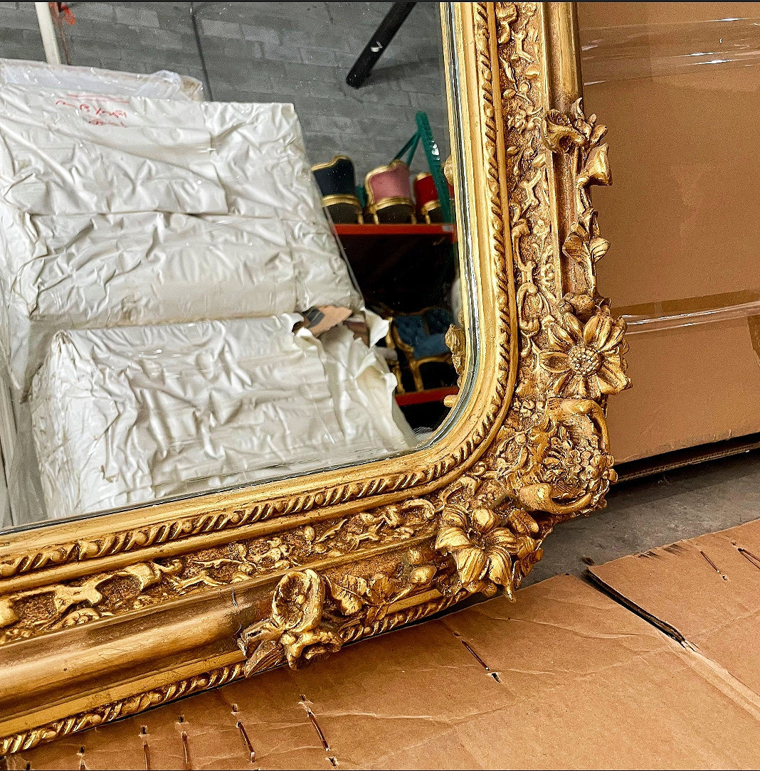 French Style Gold Wall Mirror Mirror Baroque Rococo Gold Leaf Details