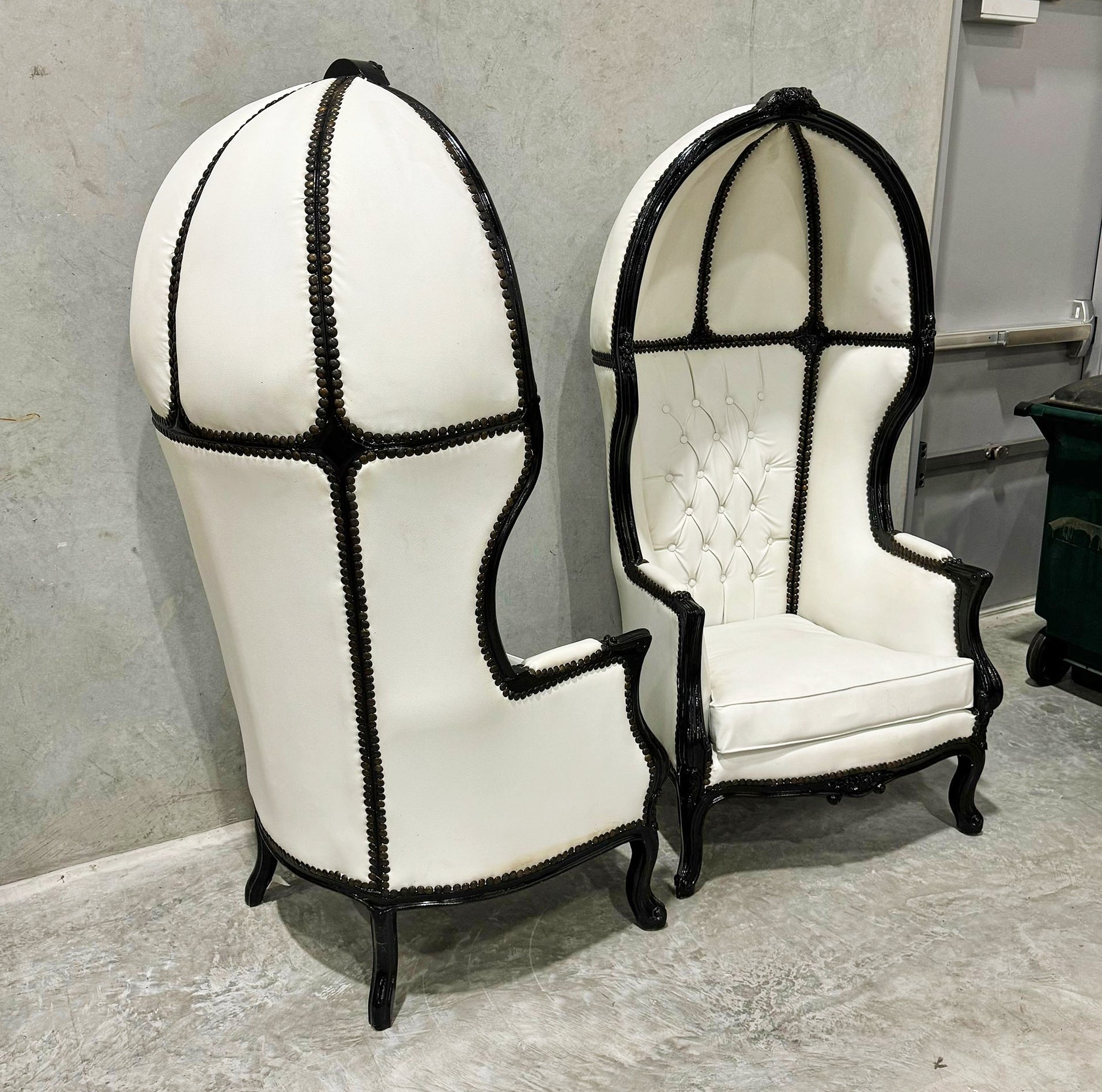 Balloon Chair French Style White Leather High-Back Canopy Lacquer Chair