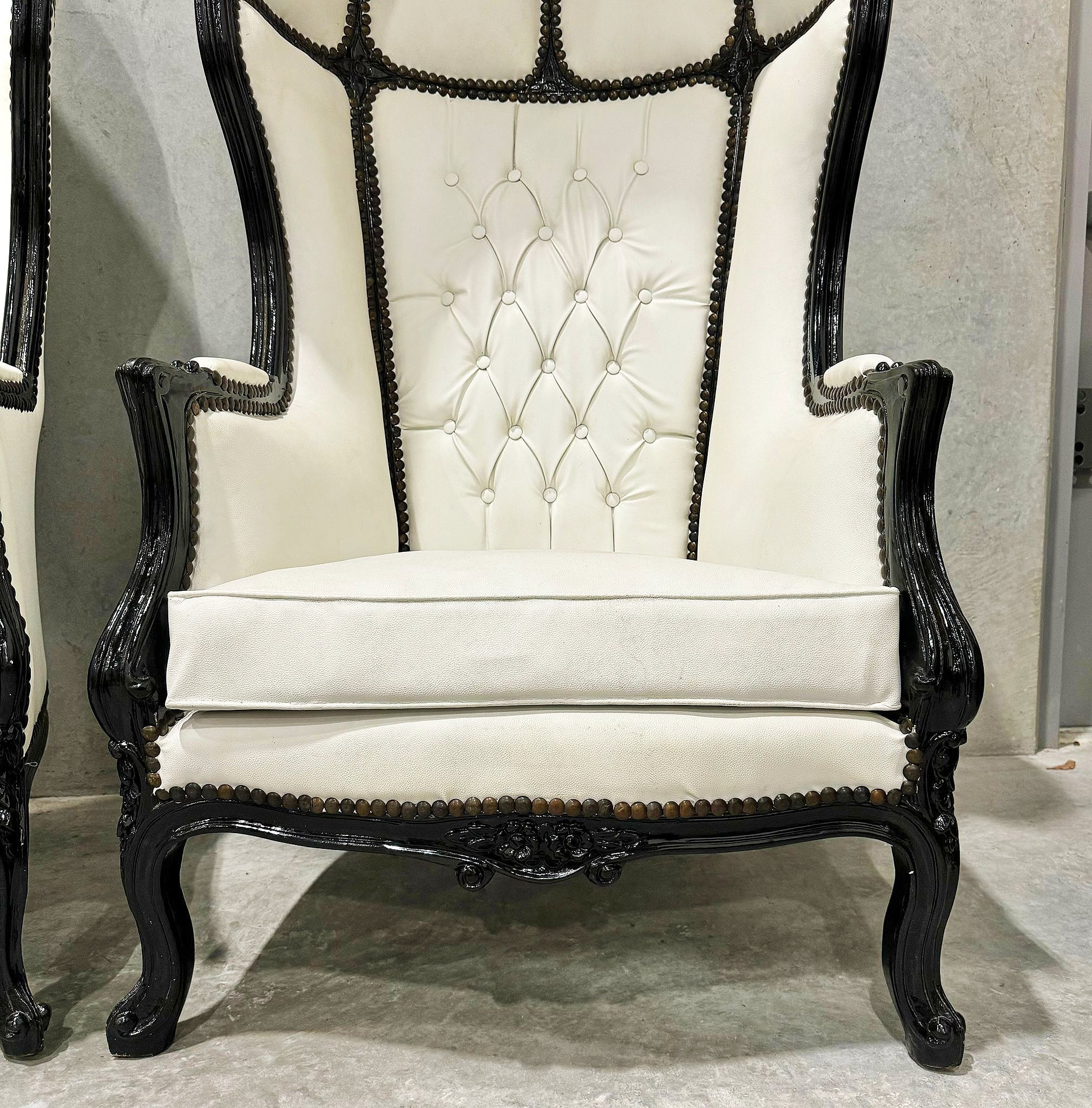 Balloon Chair French Style White Leather High-Back Canopy Lacquer Chair