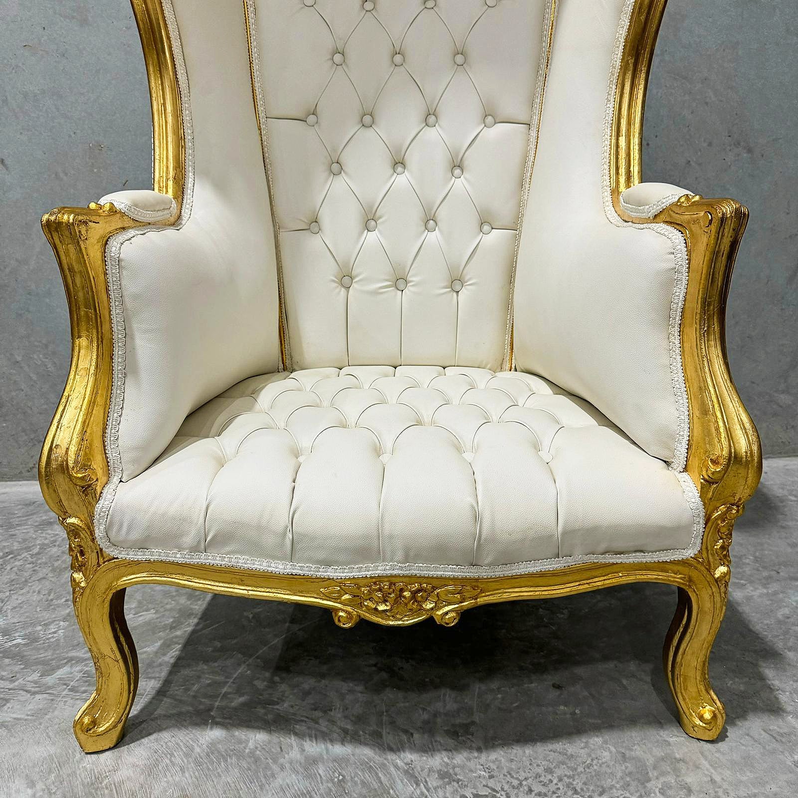 Balloon Chair French Style Off-White Velvet High-Back Canopy Lacquer Chair